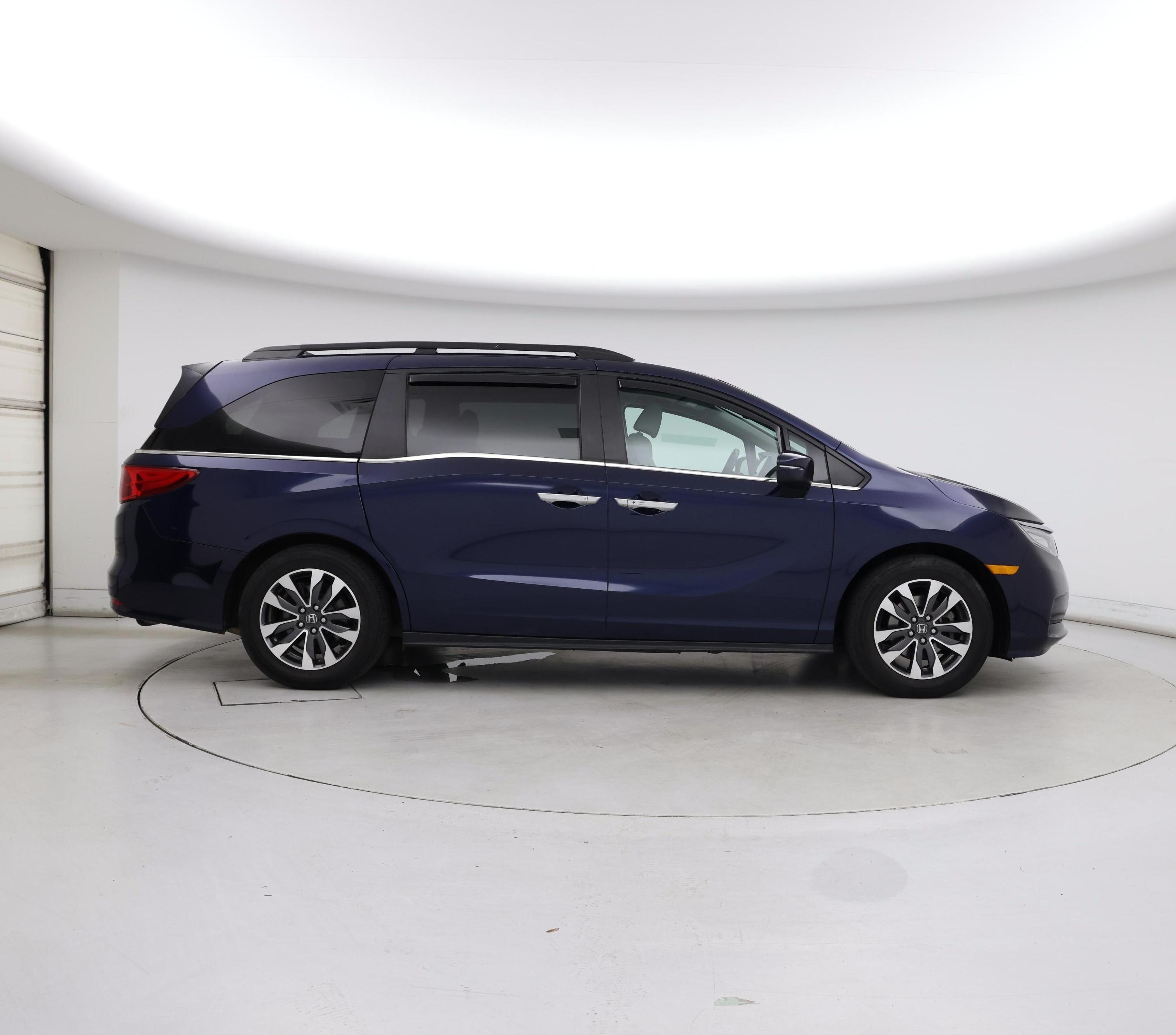 Thumbnail: 2023 Honda Odyssey - 7