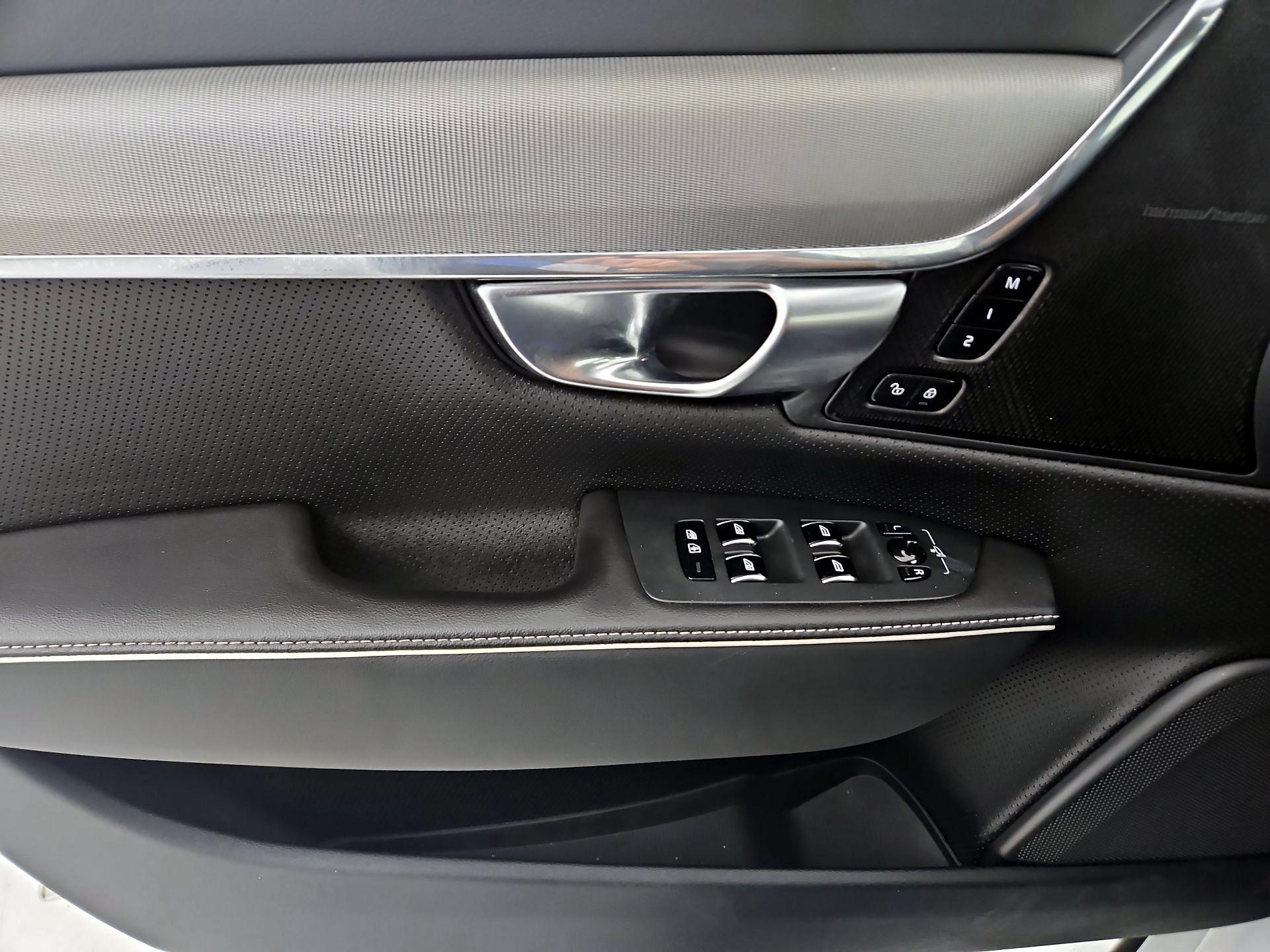 Thumbnail: 2020 Volvo S90 - 12