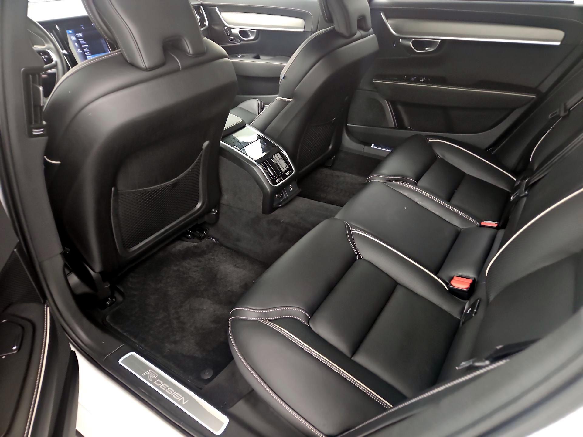 Thumbnail: 2020 Volvo S90 - 18