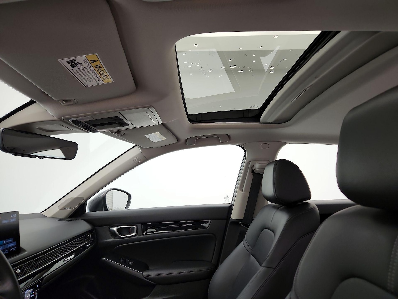 Sunroof(s) & Overhead Airbags