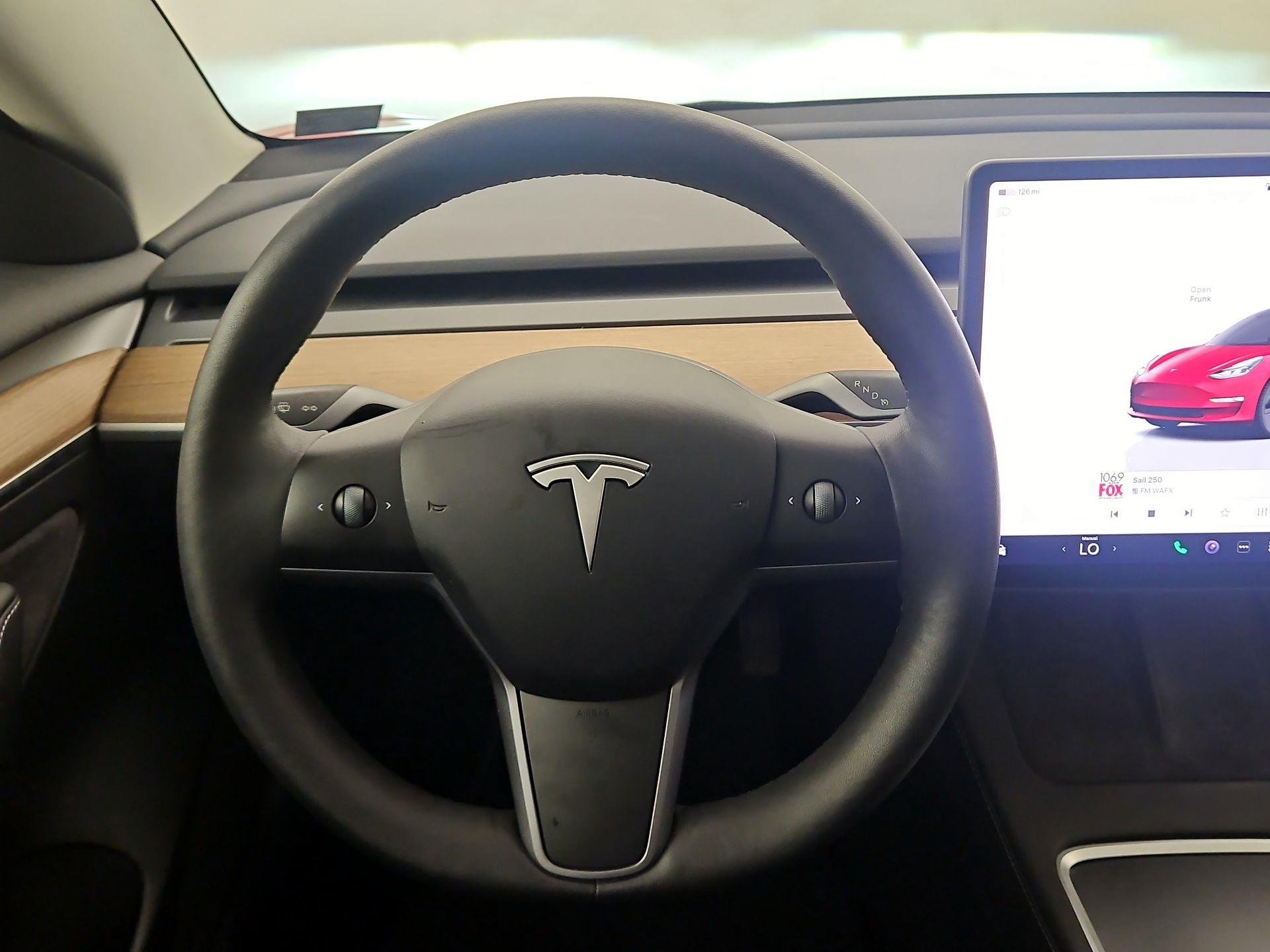 Thumbnail: 2023 Tesla Model 3 - 10