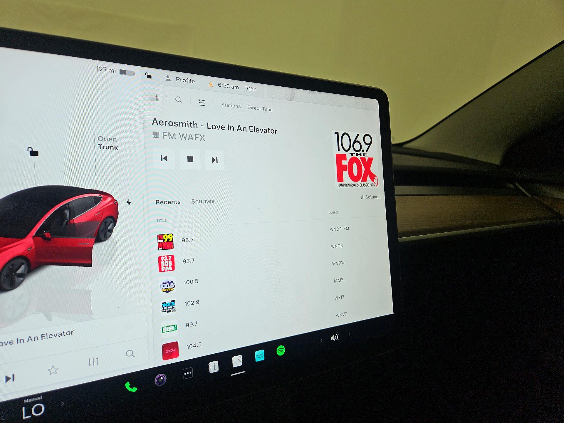 Thumbnail: 2023 Tesla Model 3 - 15
