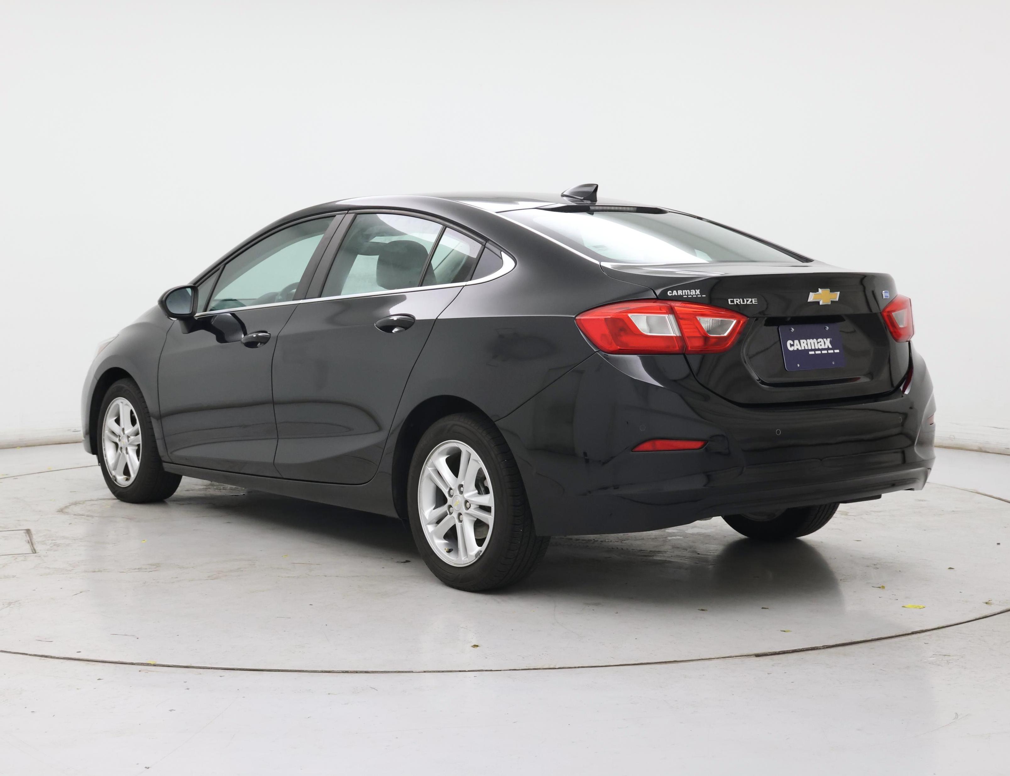 Thumbnail: 2017 Chevrolet Cruze - 2