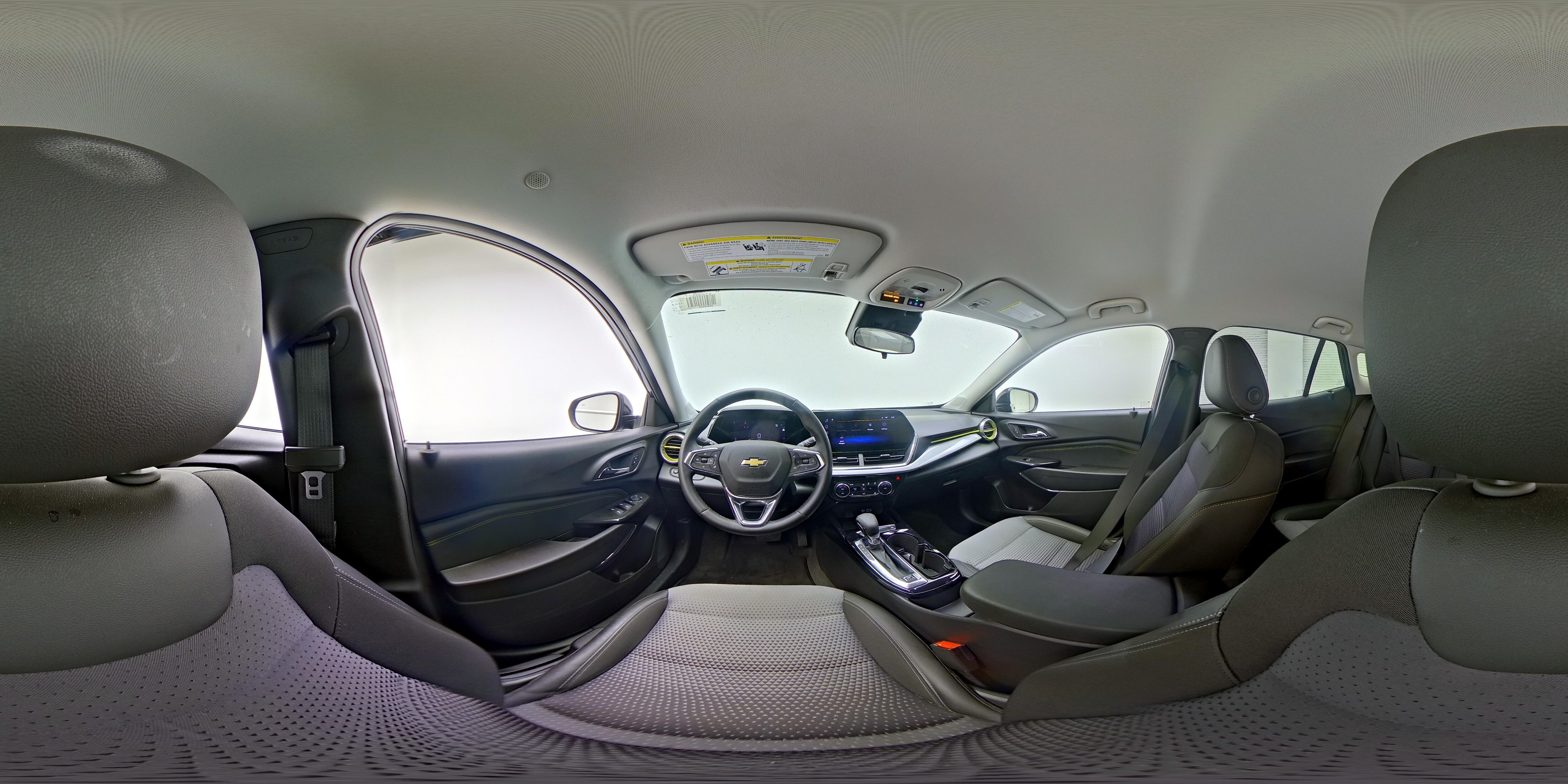 2025 Chevrolet Trax LT - Photo 28