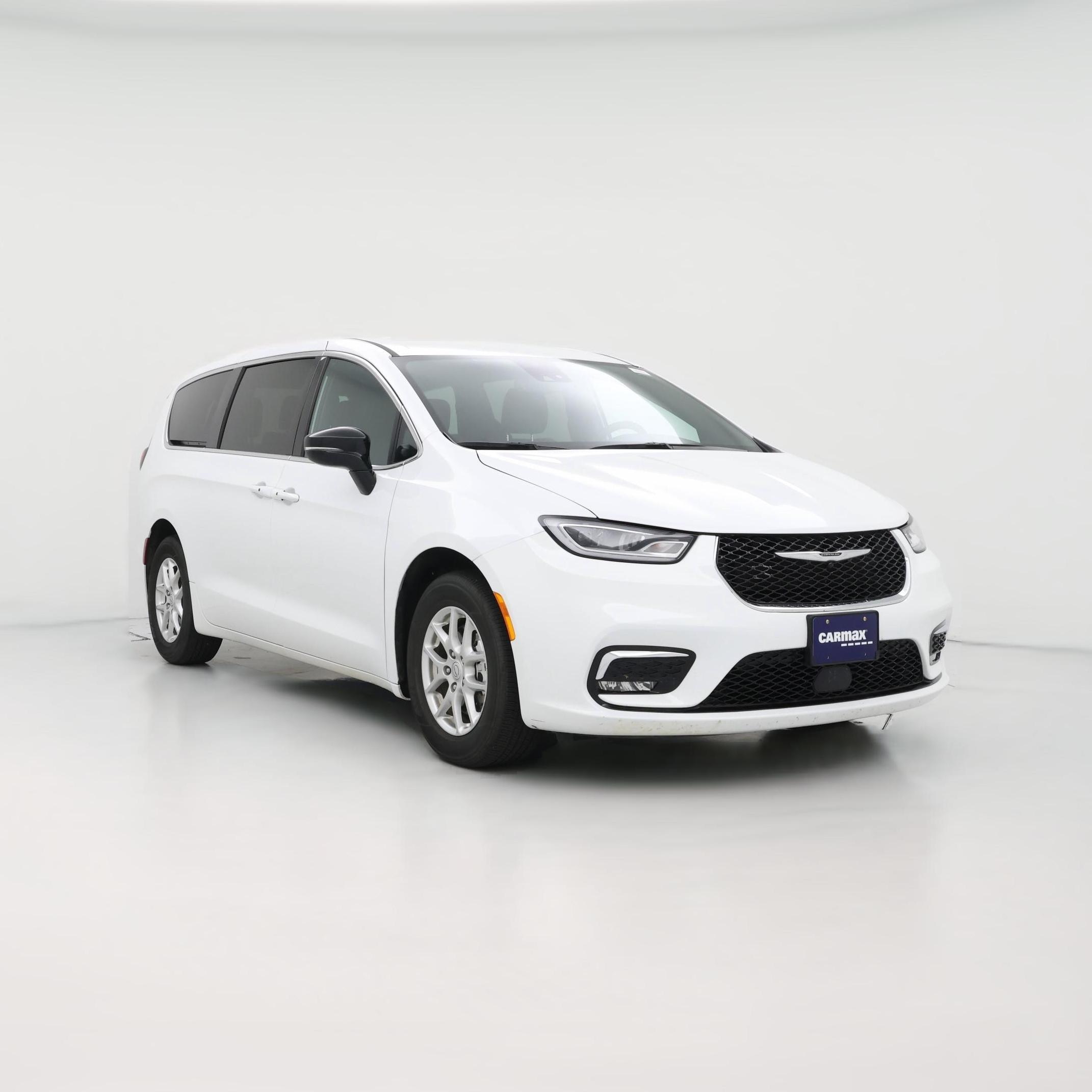 Thumbnail: 2025 Chrysler Pacifica - 1