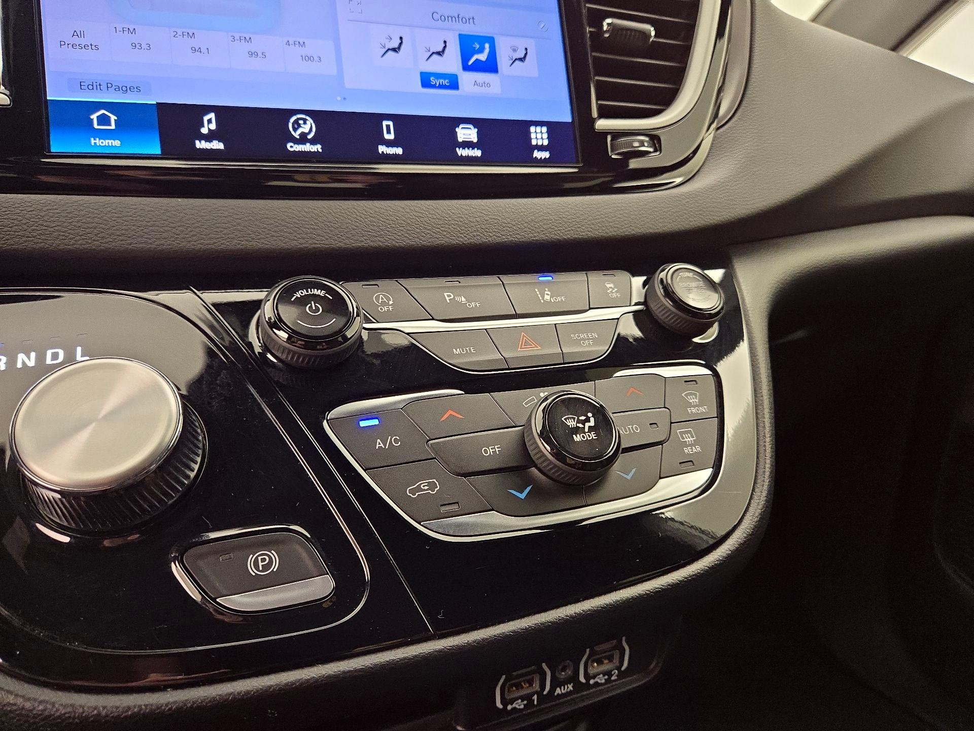 Thumbnail: 2025 Chrysler Pacifica - 16