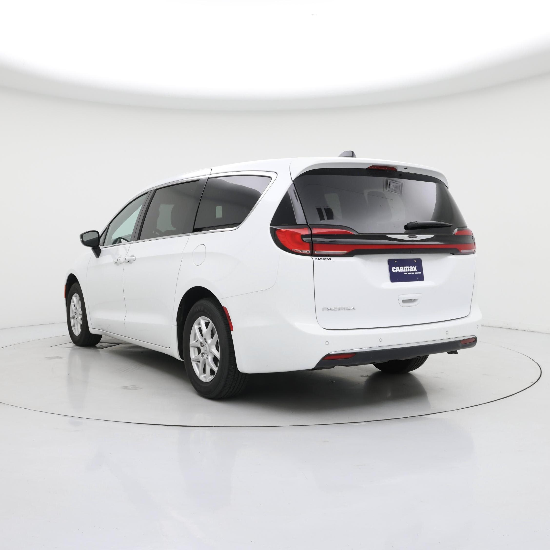 Thumbnail: 2025 Chrysler Pacifica - 2