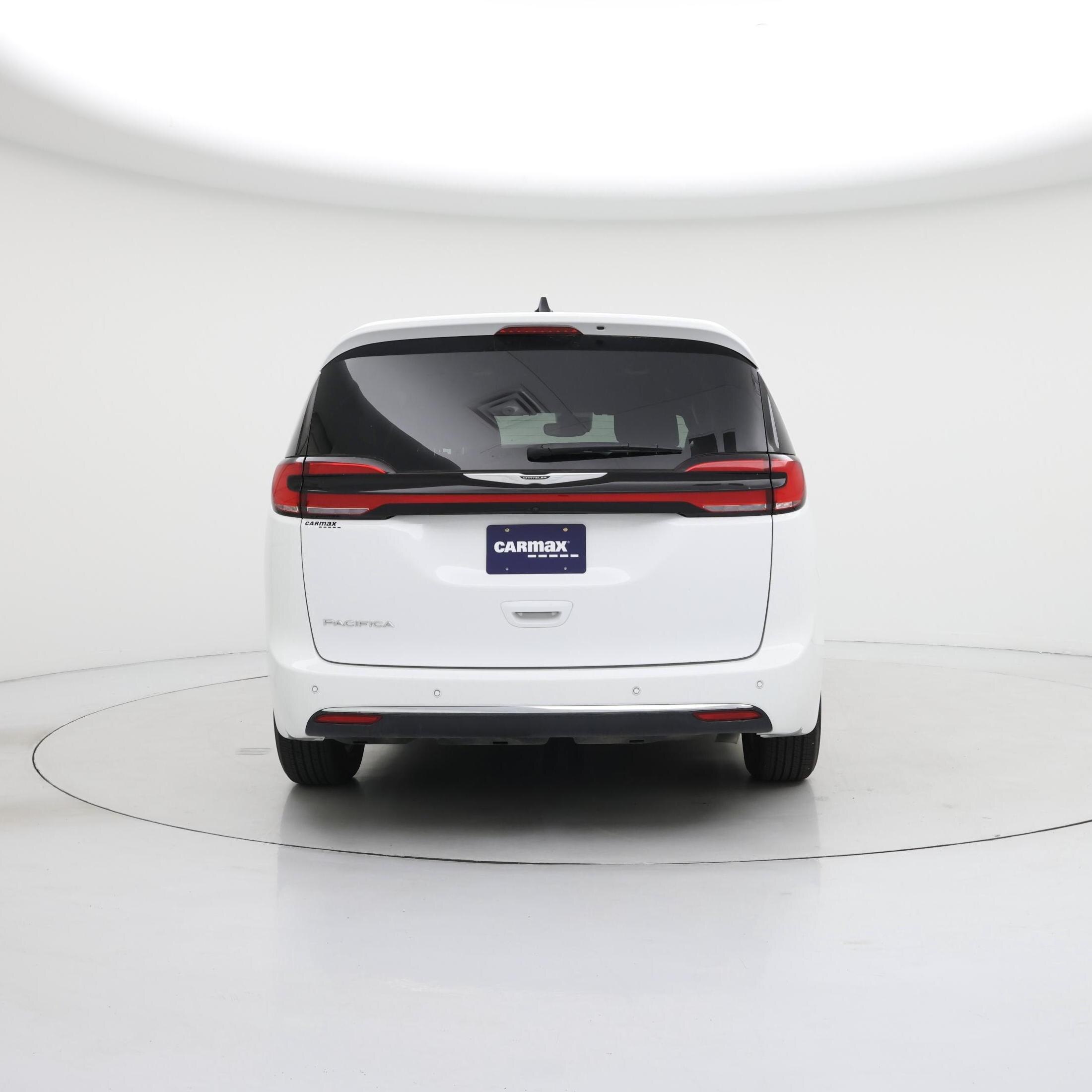 Thumbnail: 2025 Chrysler Pacifica - 6