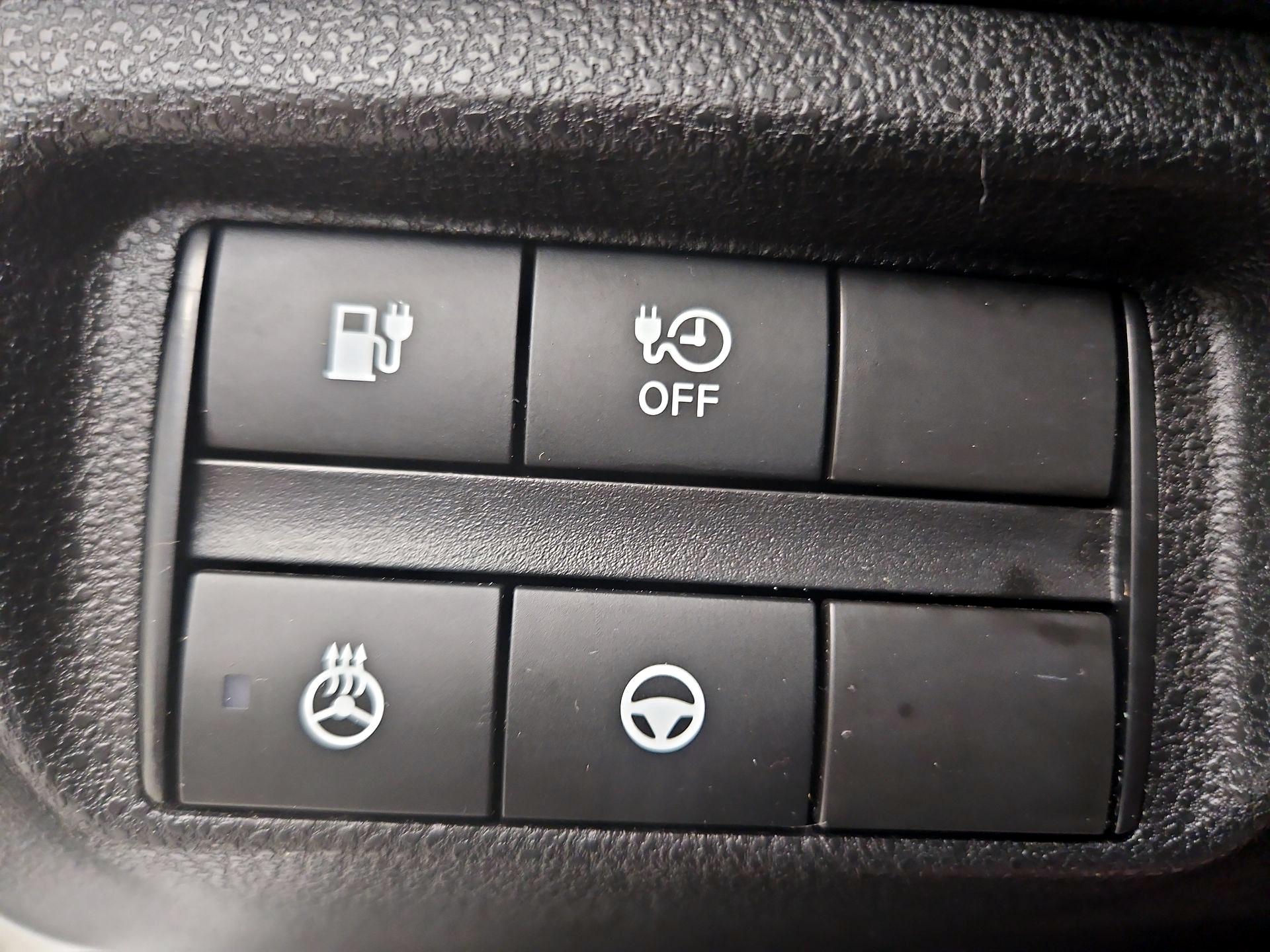 Thumbnail: 2024 Nissan Leaf - 13