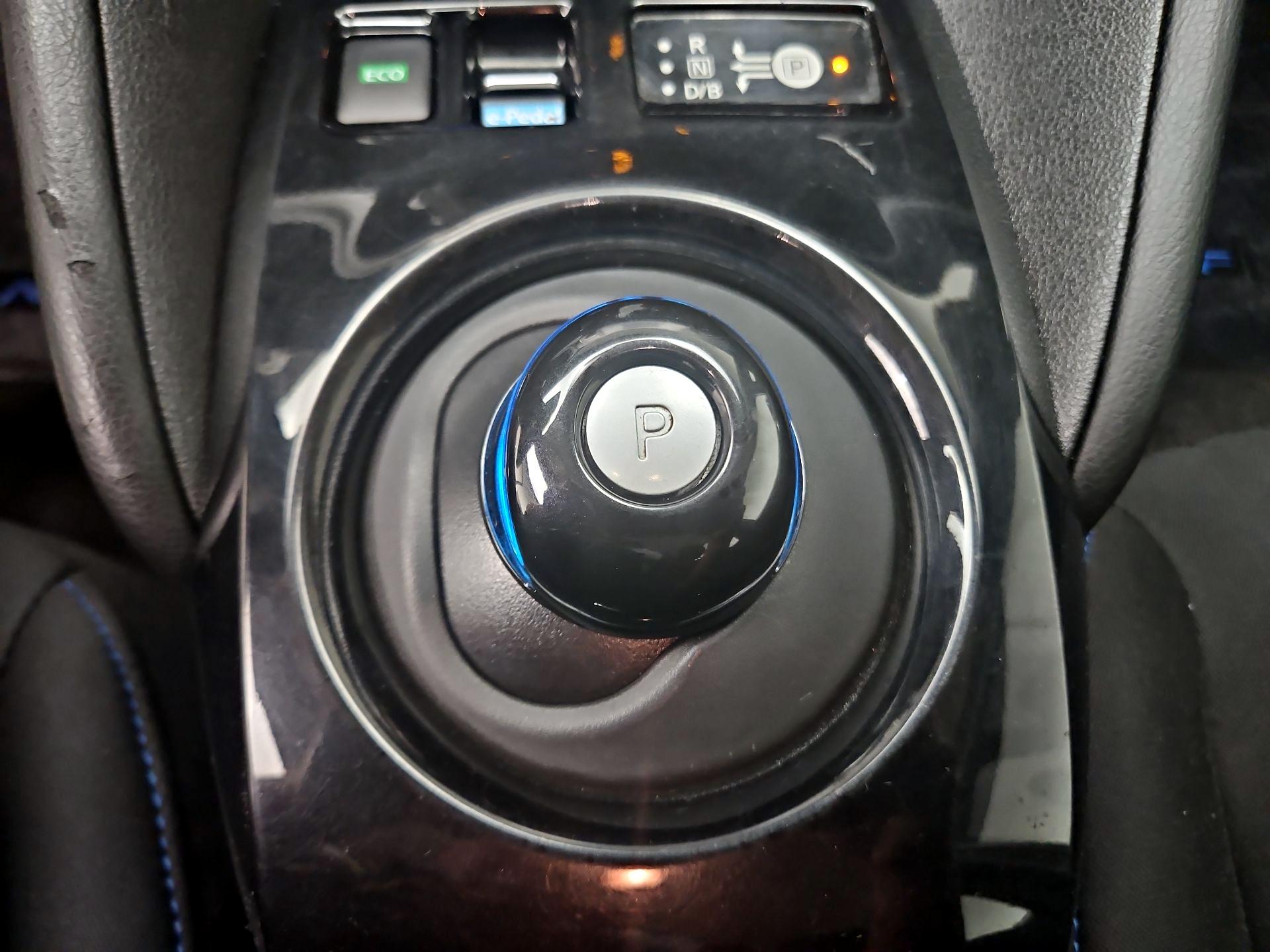 Thumbnail: 2024 Nissan Leaf - 18