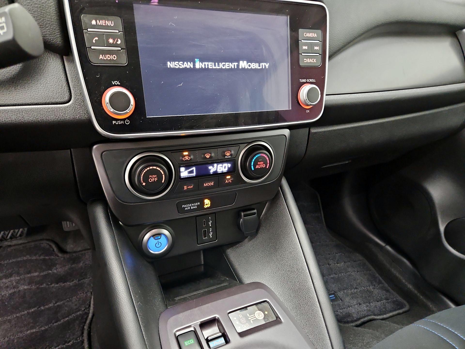 Thumbnail: 2025 Nissan Leaf - 16