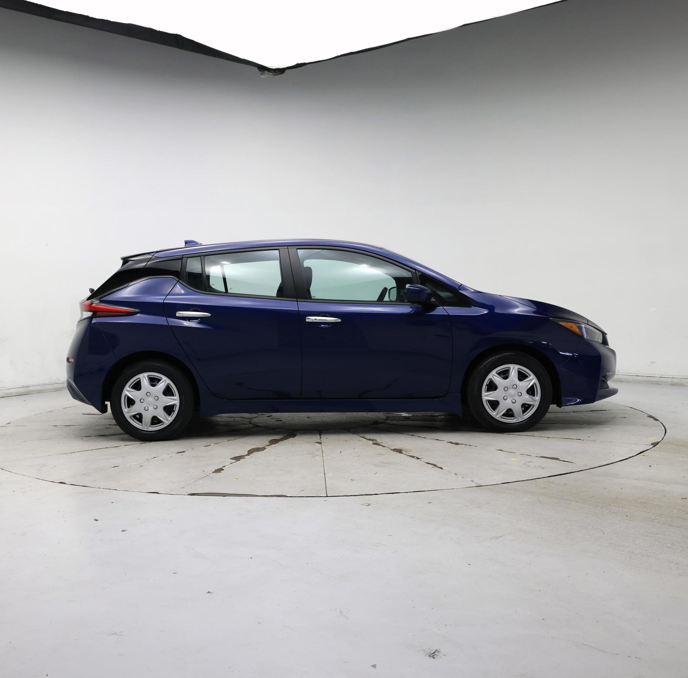 Thumbnail: 2025 Nissan Leaf - 7
