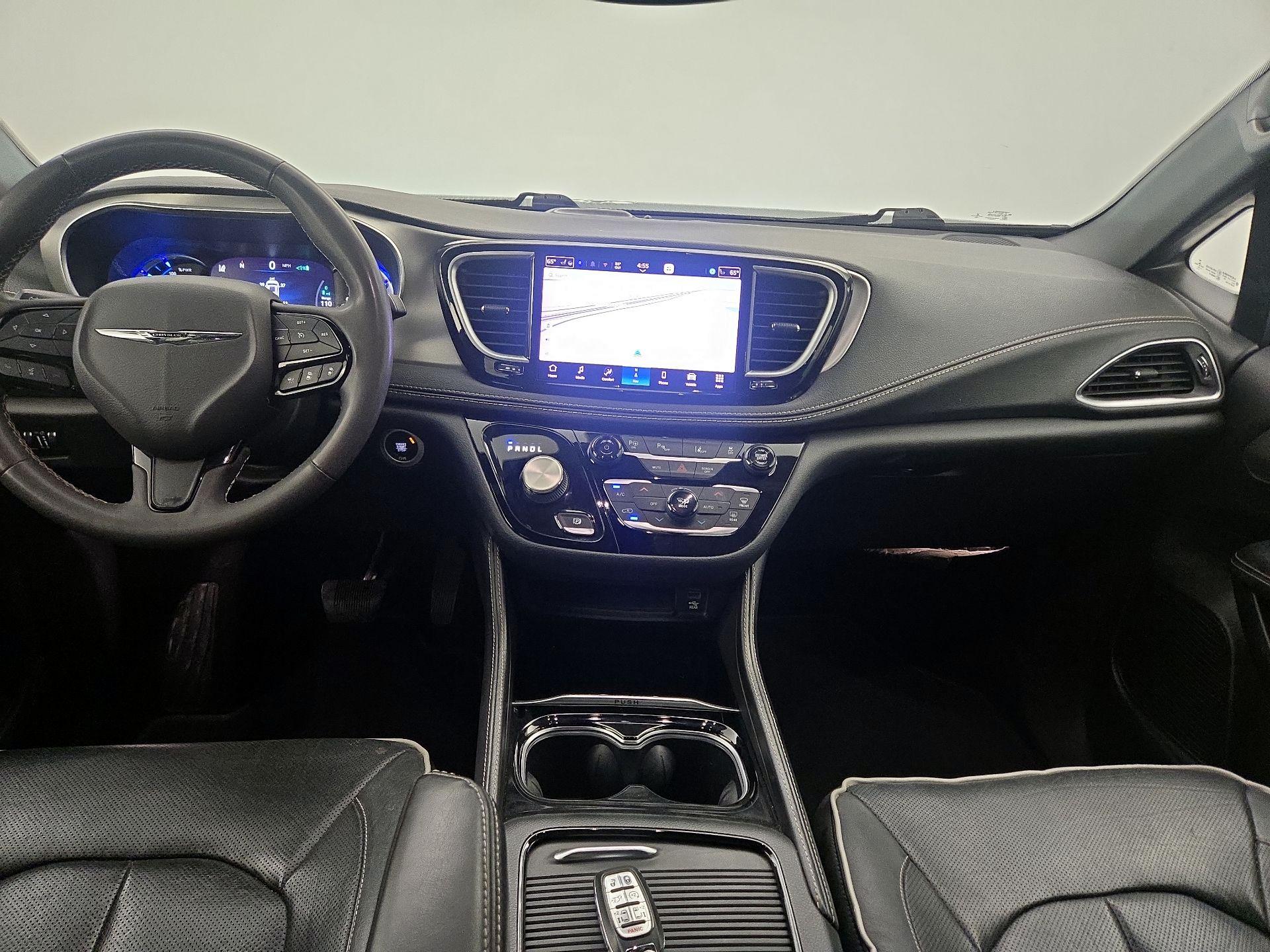 Thumbnail: 2022 Chrysler Pacifica - 9