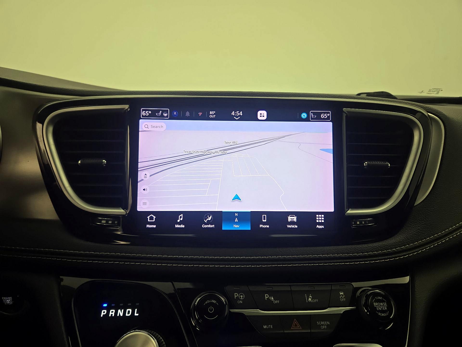 Thumbnail: 2022 Chrysler Pacifica - 14