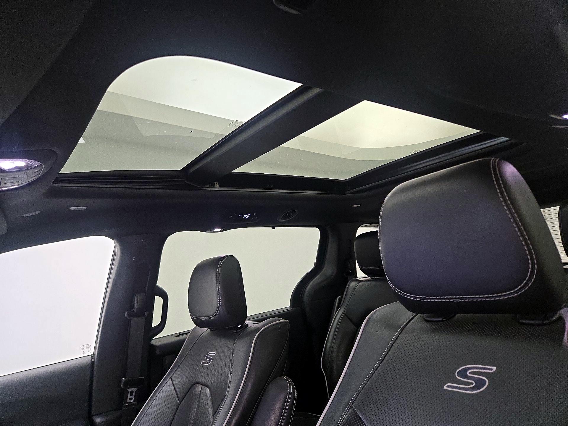 Thumbnail: 2022 Chrysler Pacifica - 20