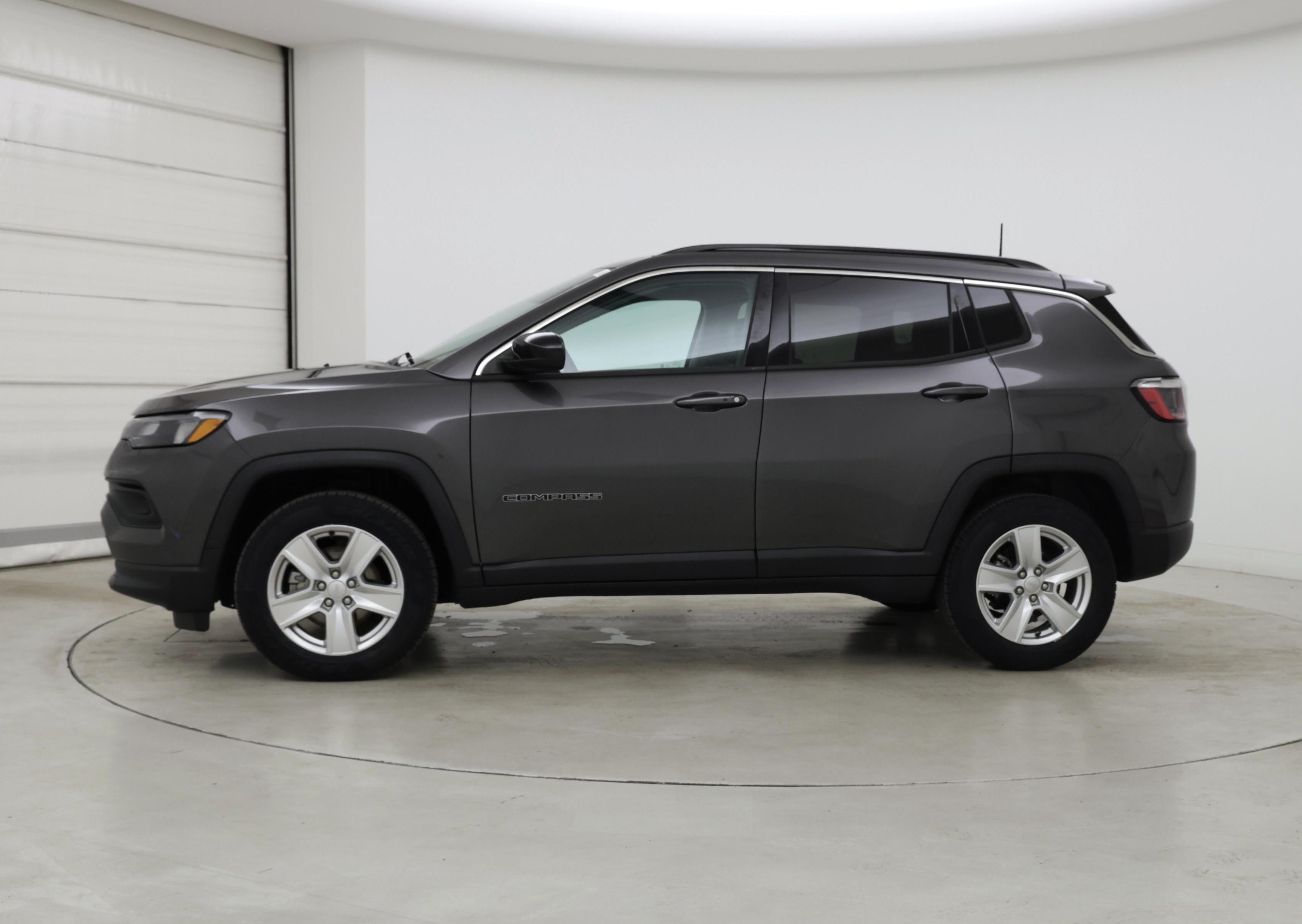 Thumbnail: 2022 Jeep Compass - 3