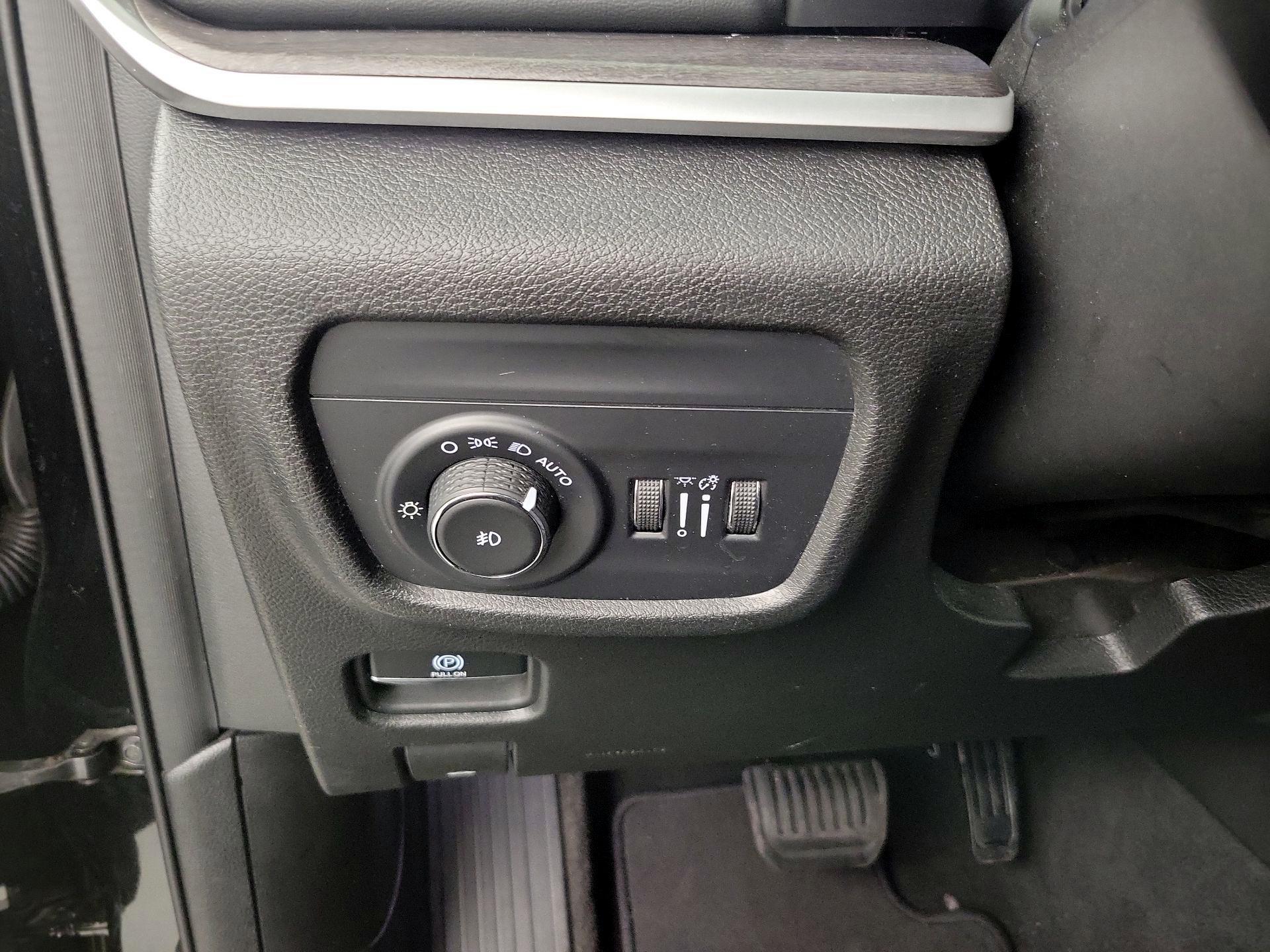 Thumbnail: 2022 Jeep Grand Cherokee L - 13
