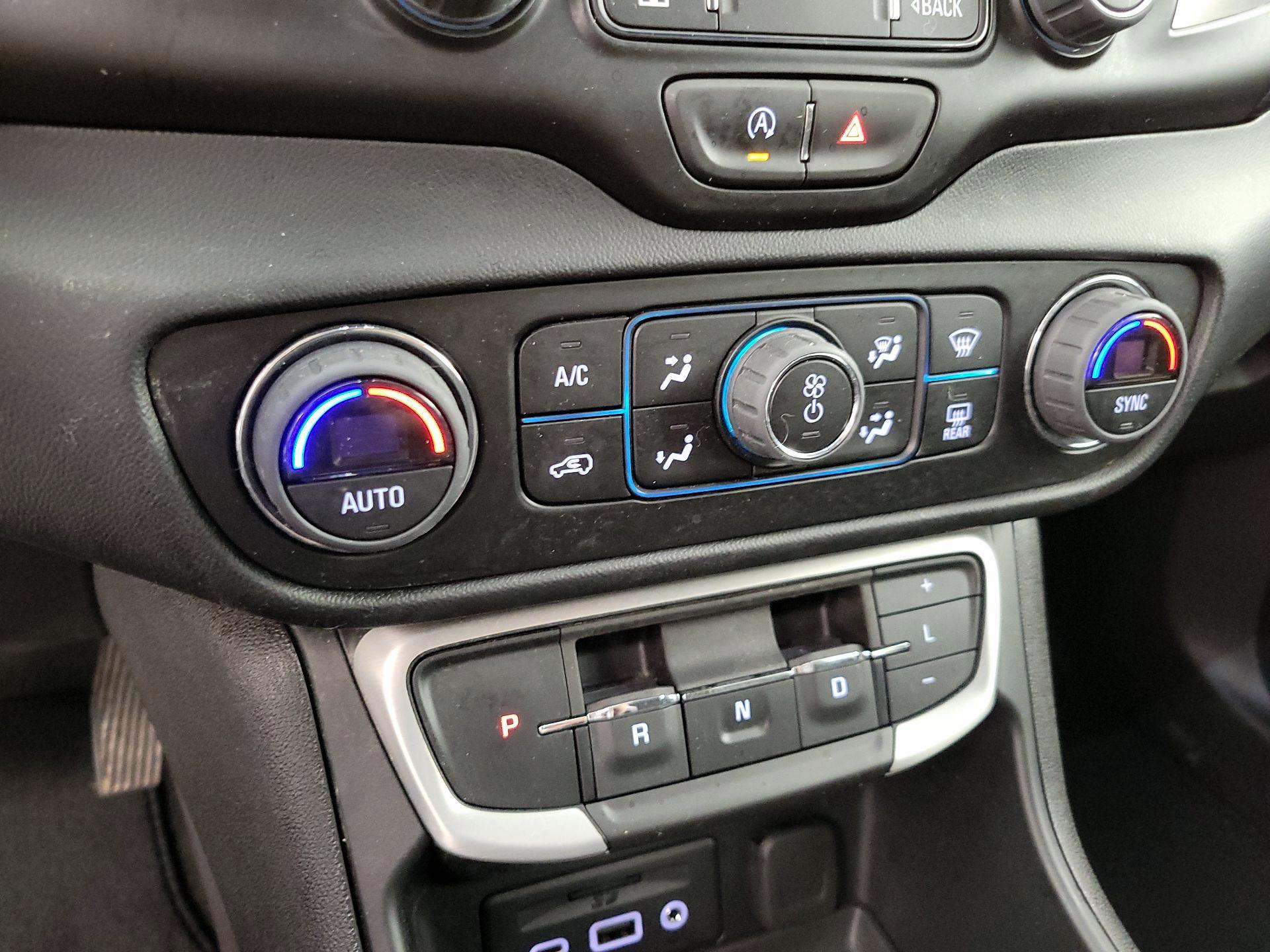 Thumbnail: 2023 GMC Terrain - 16