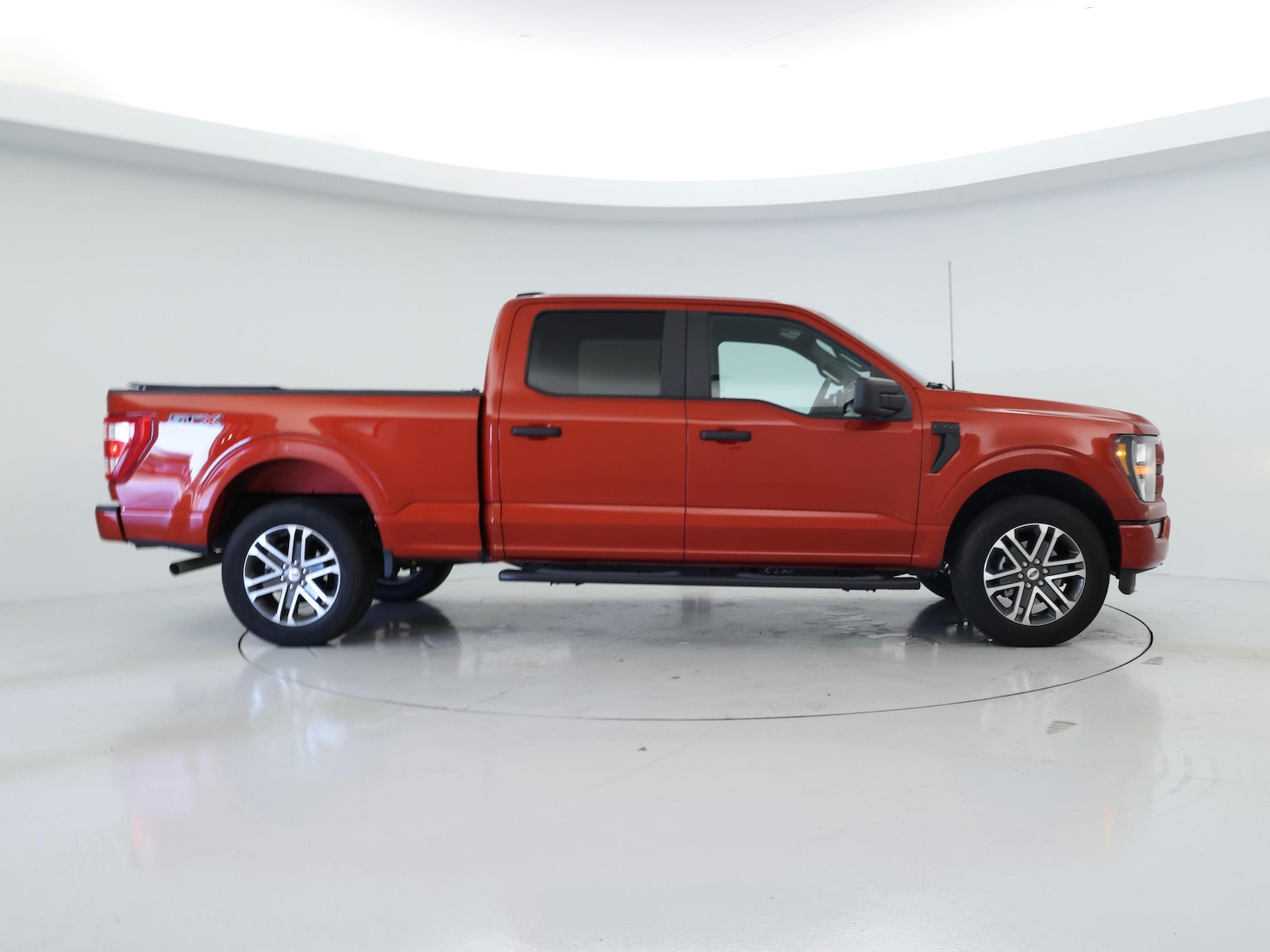2023 Ford F-150 XL - Photo 8