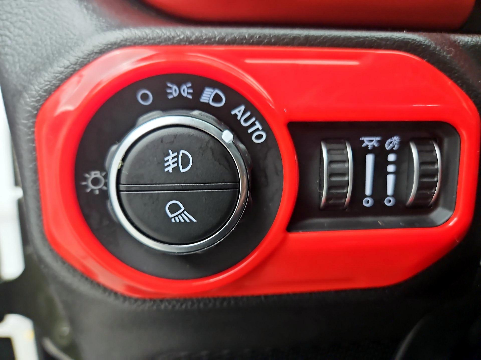 Thumbnail: 2022 Jeep Gladiator - 13