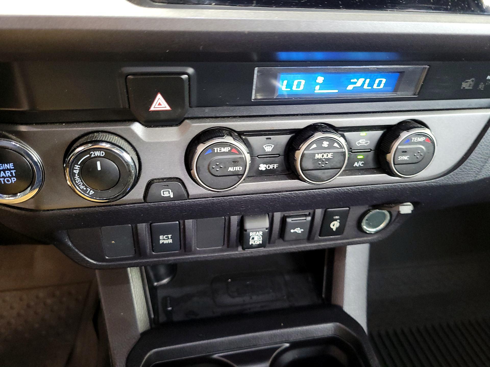 Thumbnail: 2021 Toyota Tacoma - 16