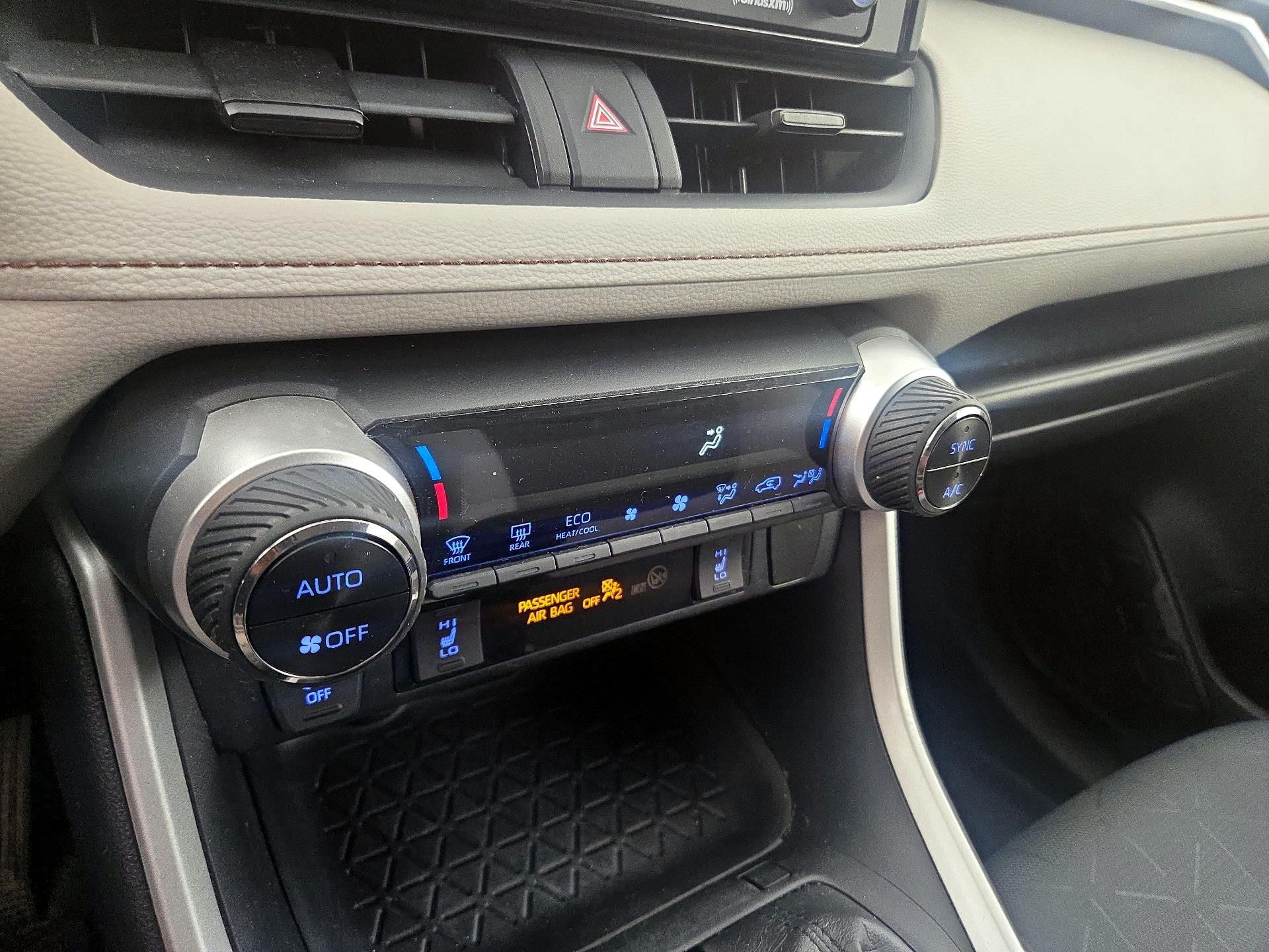 Thumbnail: 2021 Toyota RAV4 - 16