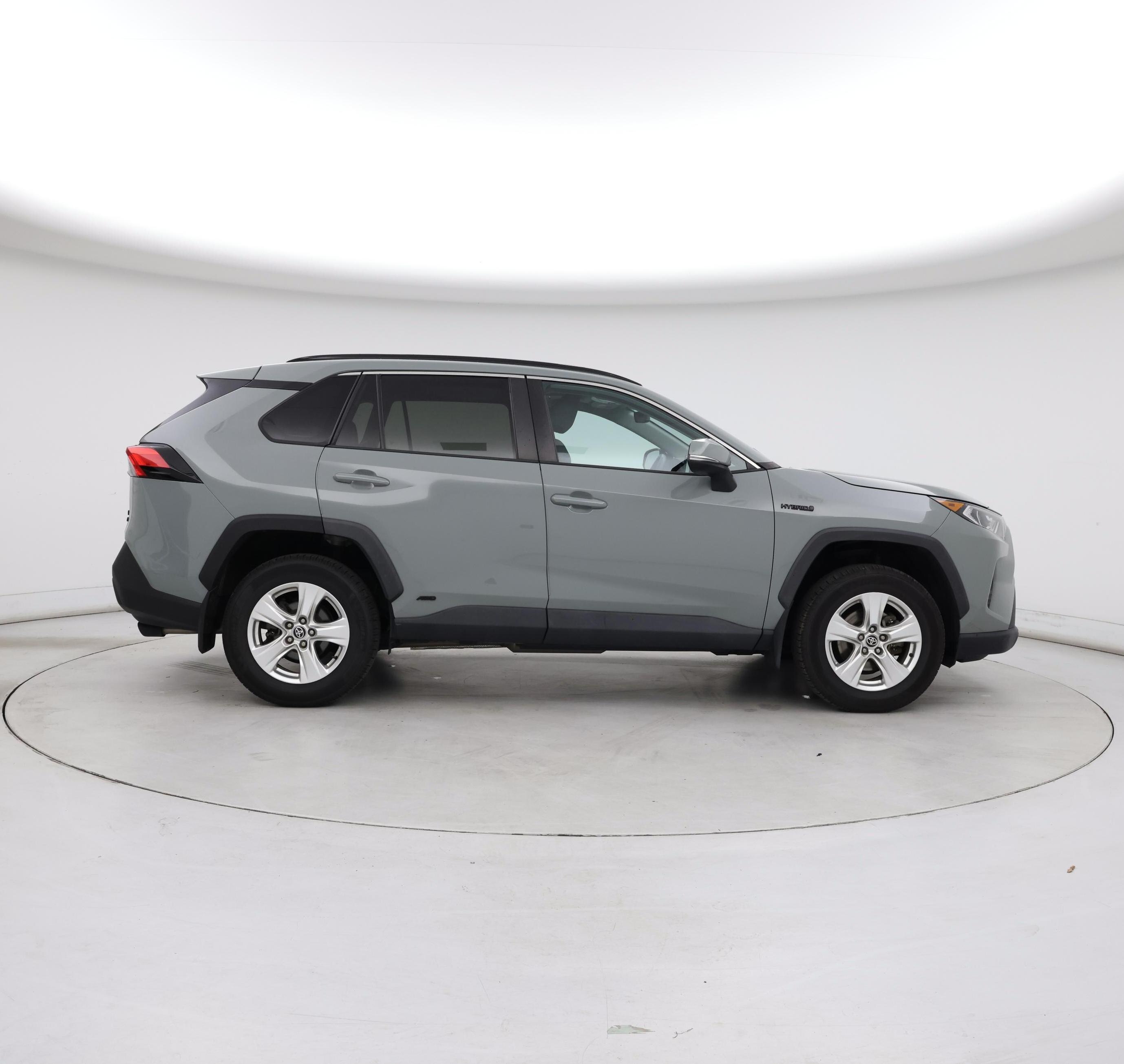 Thumbnail: 2021 Toyota RAV4 - 7