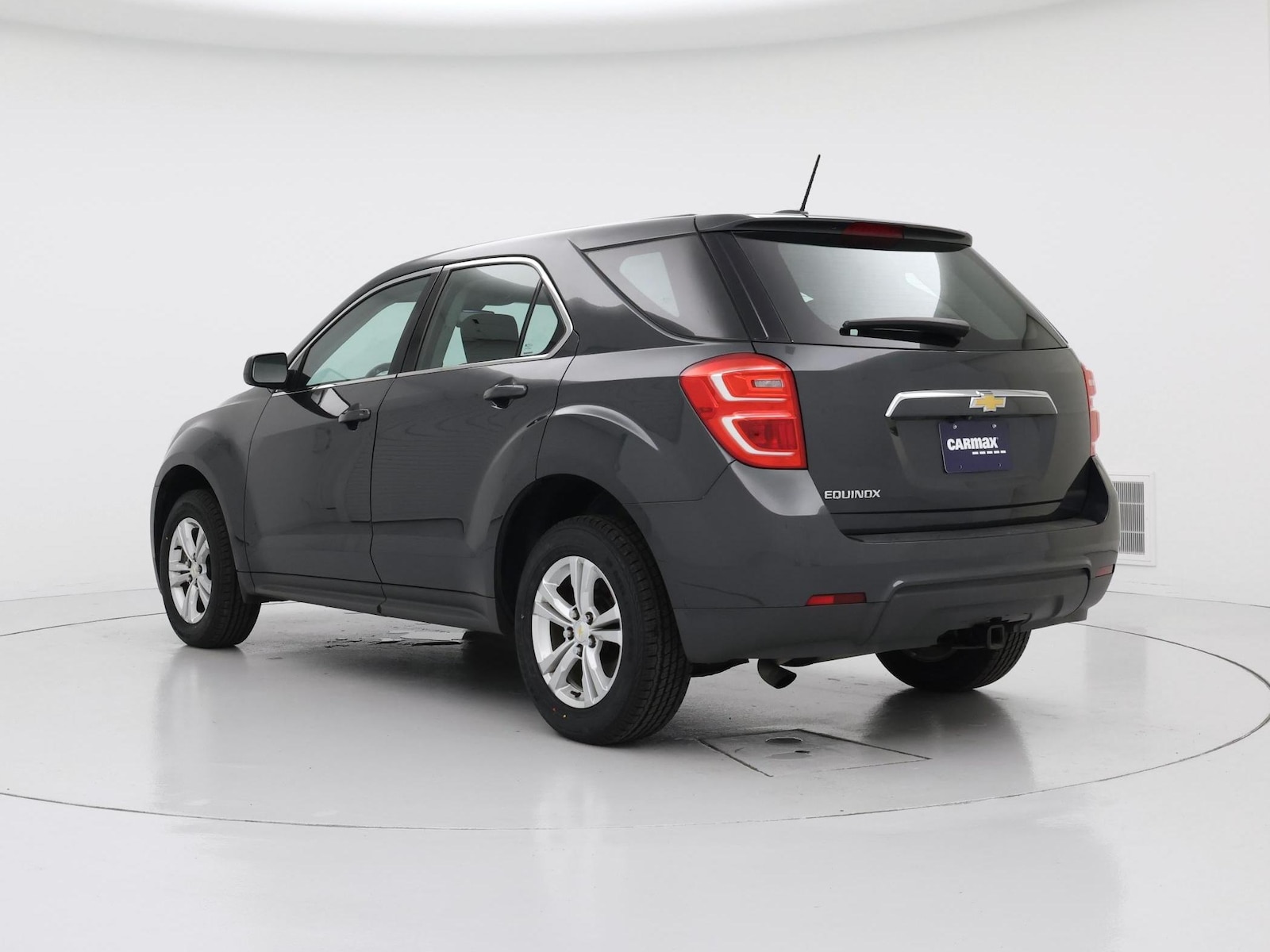 2017 Chevrolet Equinox LS - Photo 3