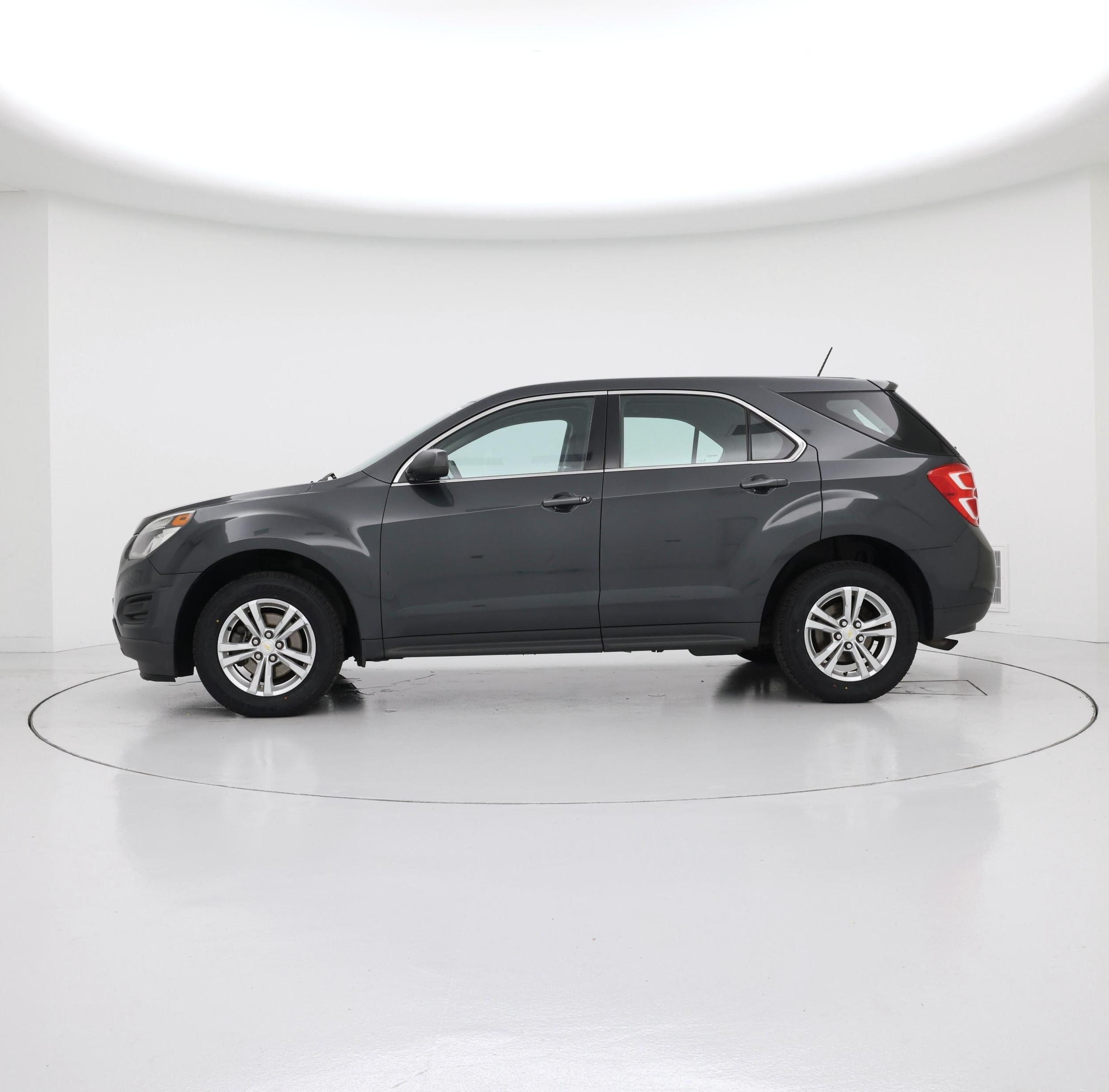 Thumbnail: 2017 Chevrolet Equinox - 3