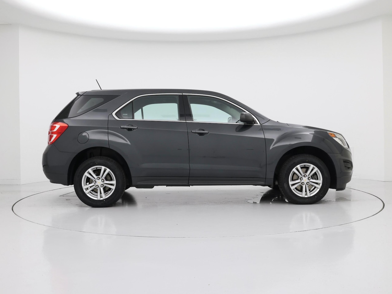 2017 Chevrolet Equinox LS - Photo 8