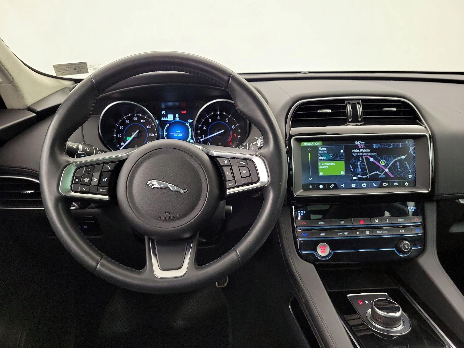 Thumbnail: 2019 Jaguar F-Pace - 10