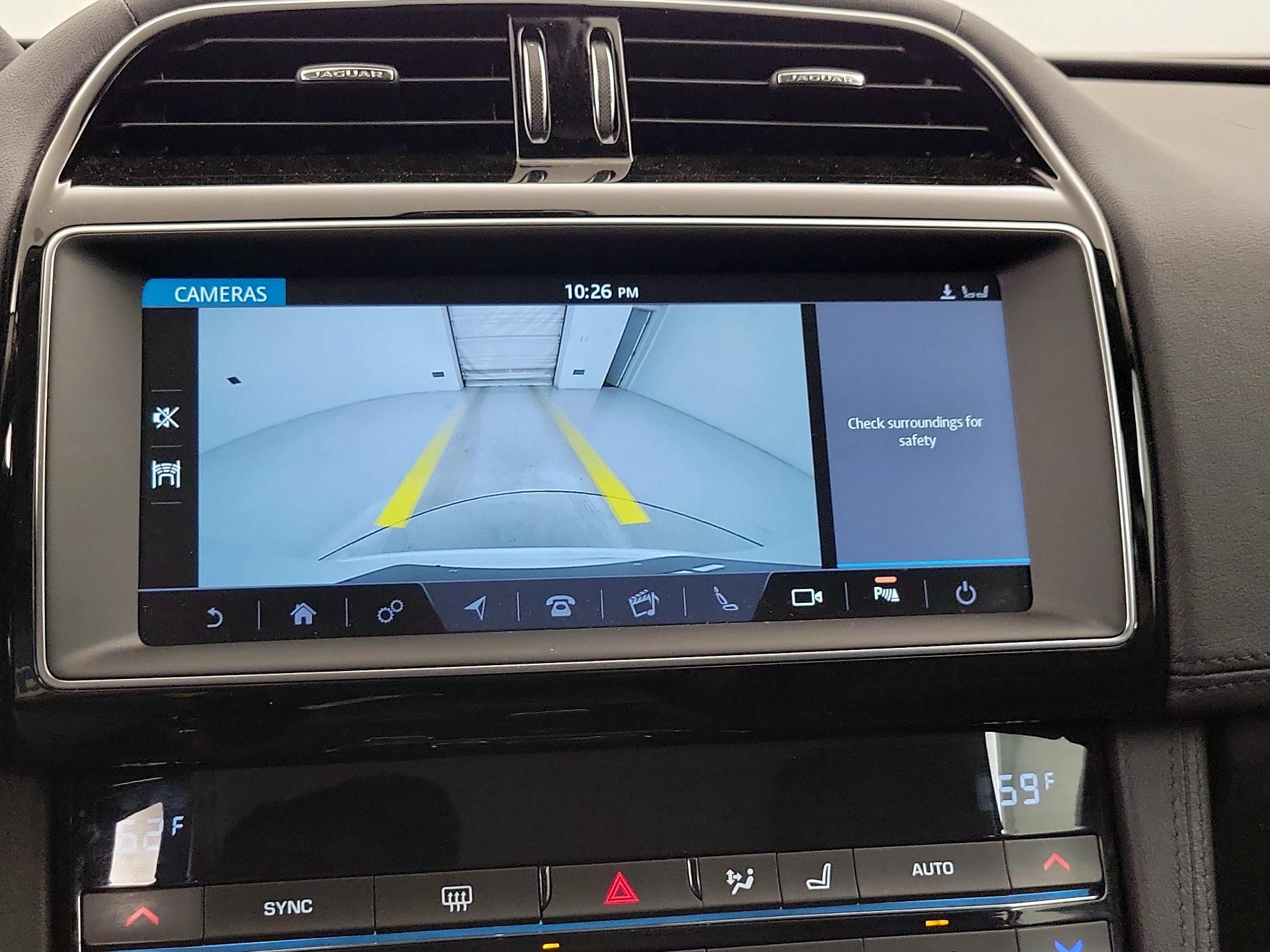 Thumbnail: 2019 Jaguar F-Pace - 15