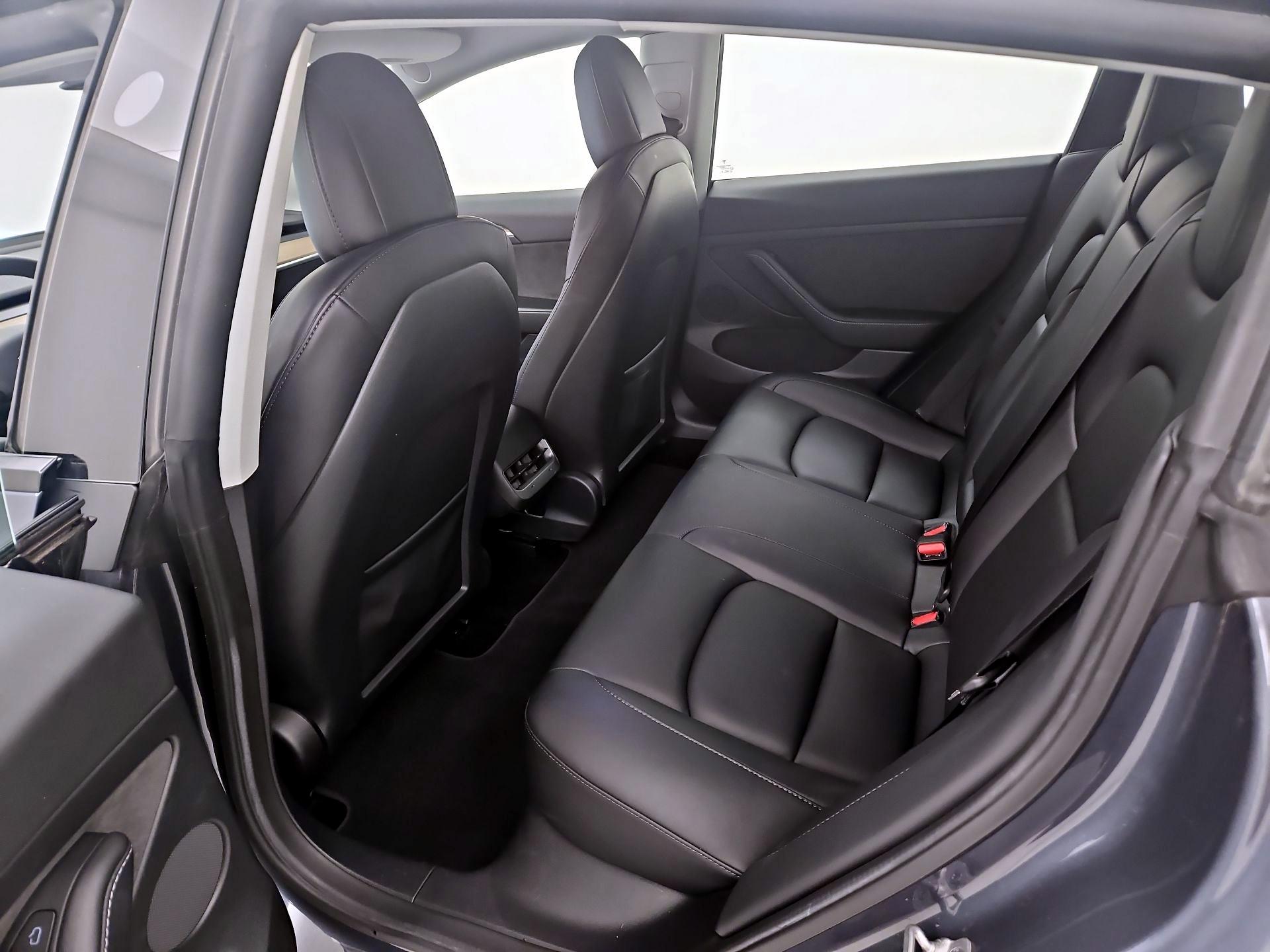 Thumbnail: 2022 Tesla Model 3 - 20
