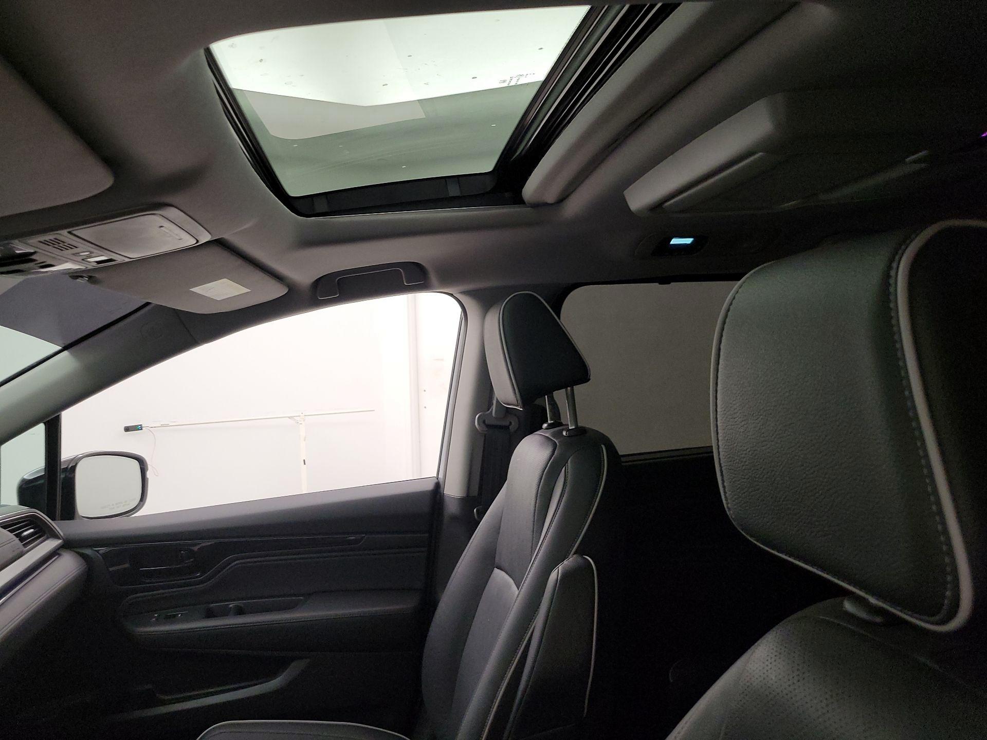 Thumbnail: 2023 Honda Odyssey - 20
