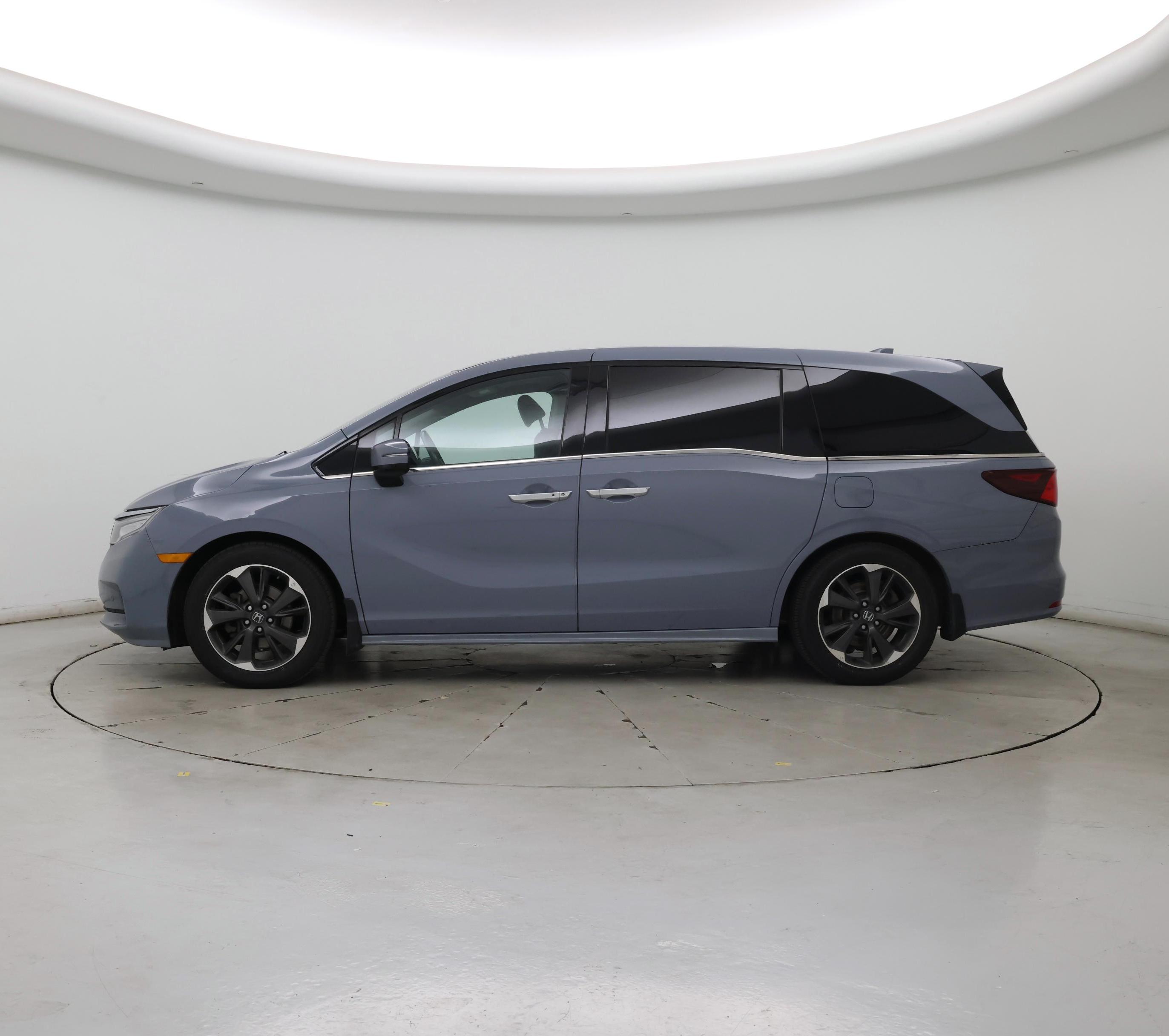 Thumbnail: 2023 Honda Odyssey - 3