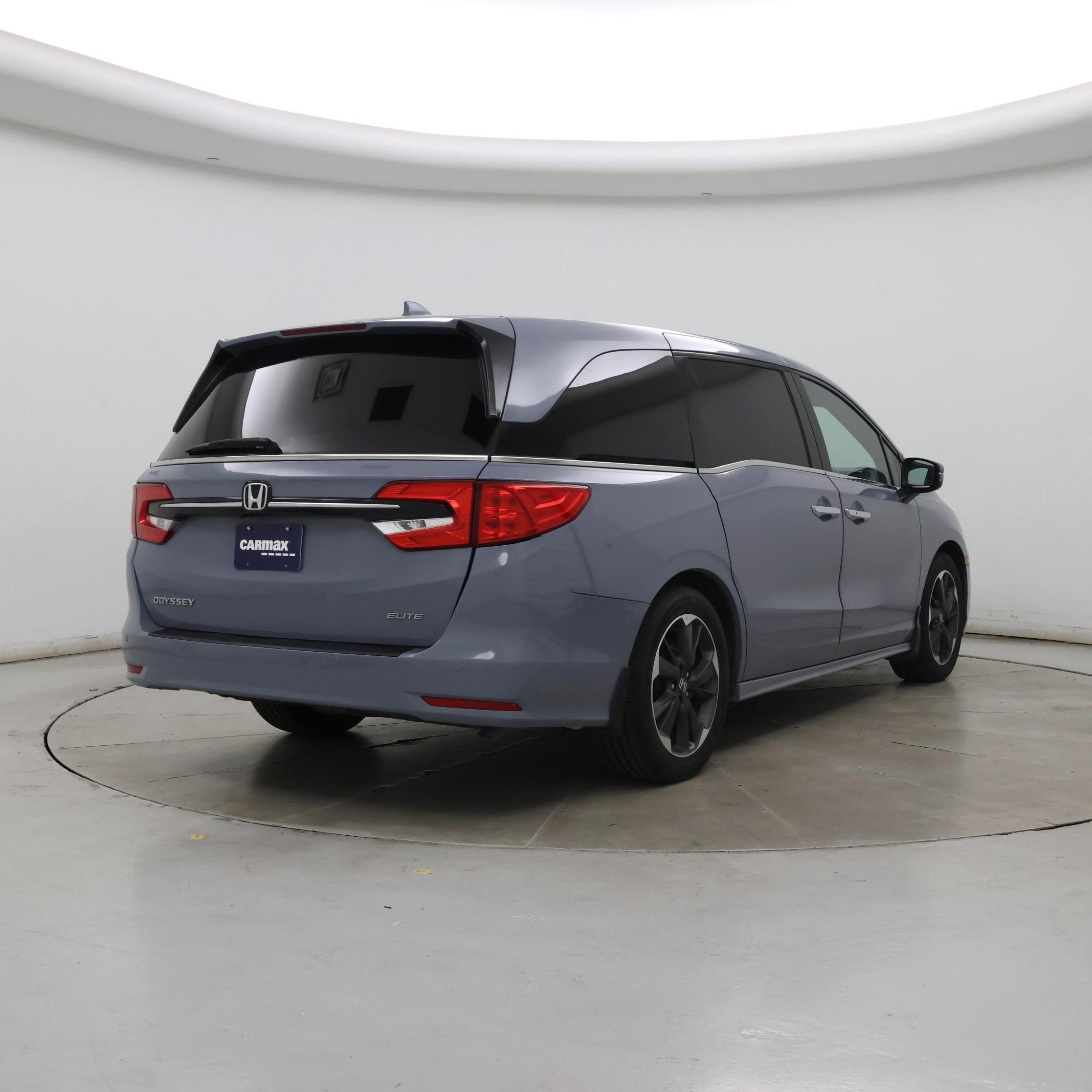 Thumbnail: 2023 Honda Odyssey - 8