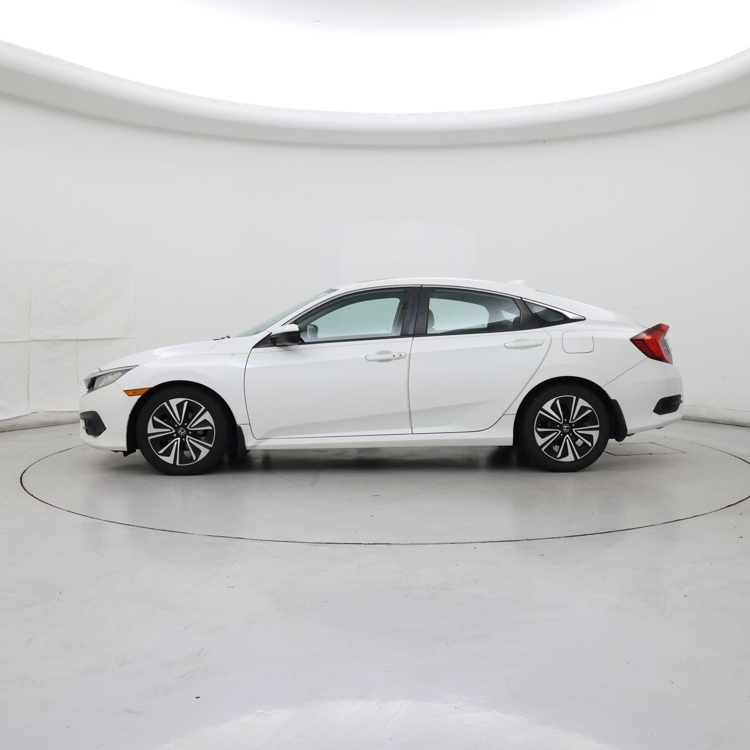 Thumbnail: 2016 Honda Civic - 3
