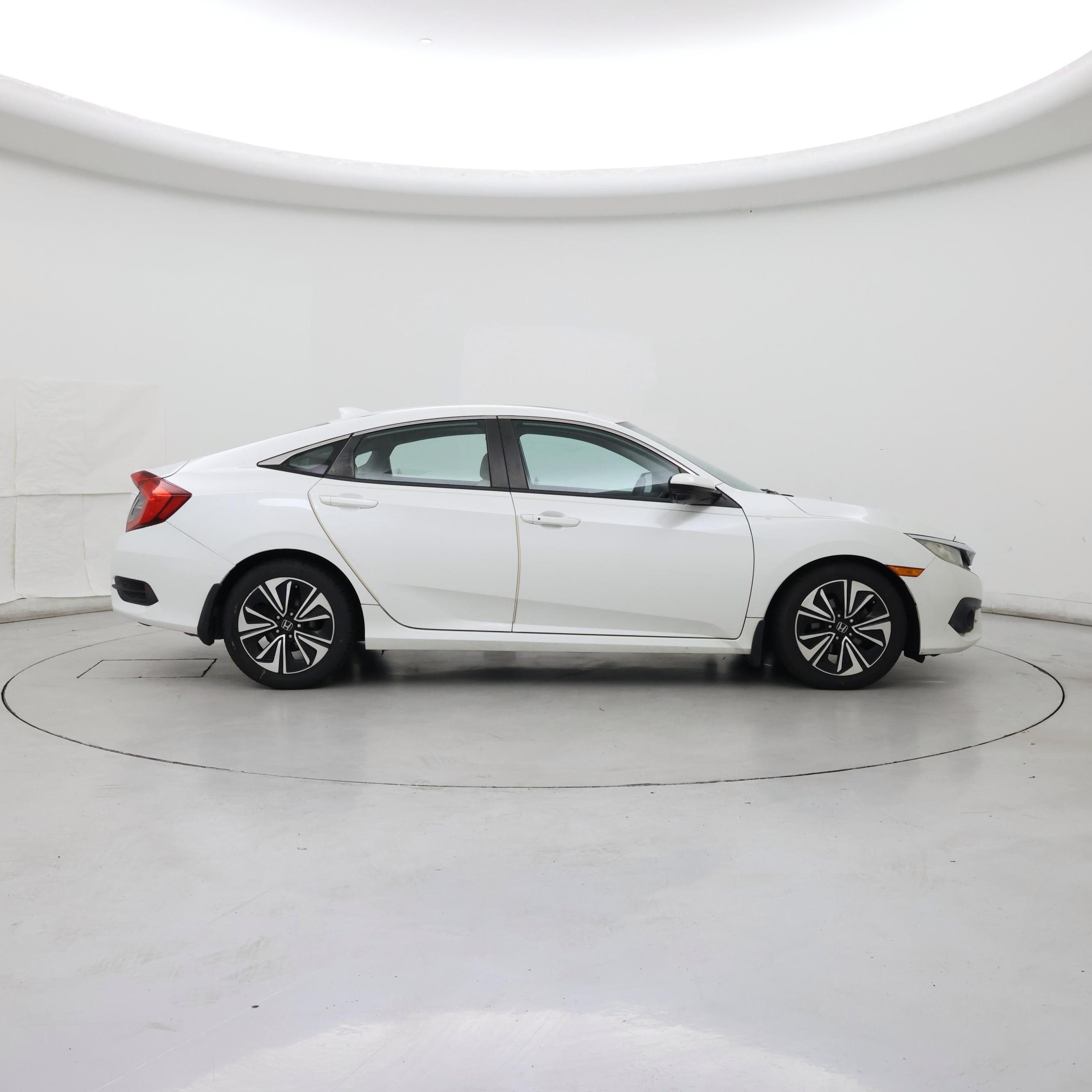 Thumbnail: 2016 Honda Civic - 7
