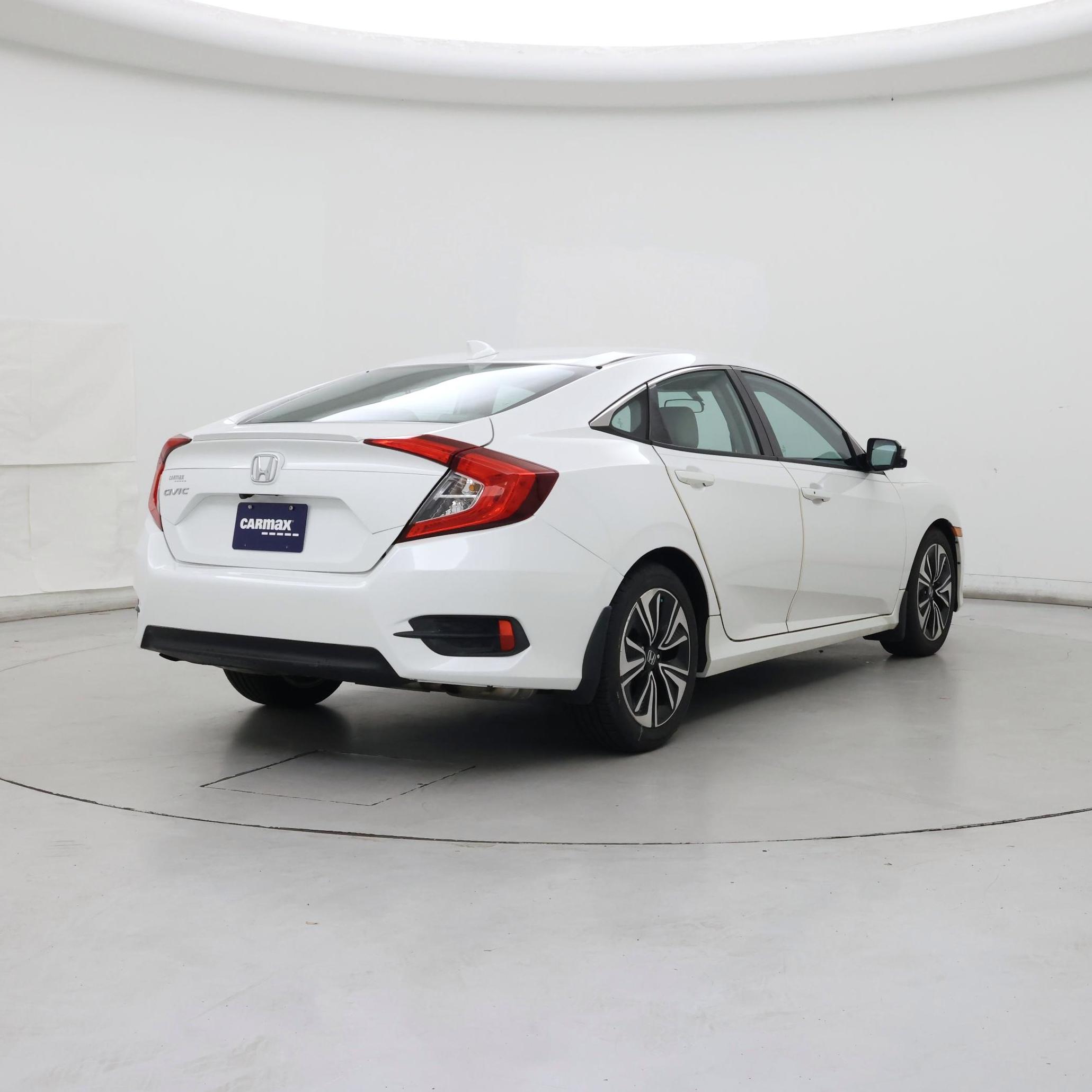 Thumbnail: 2016 Honda Civic - 8