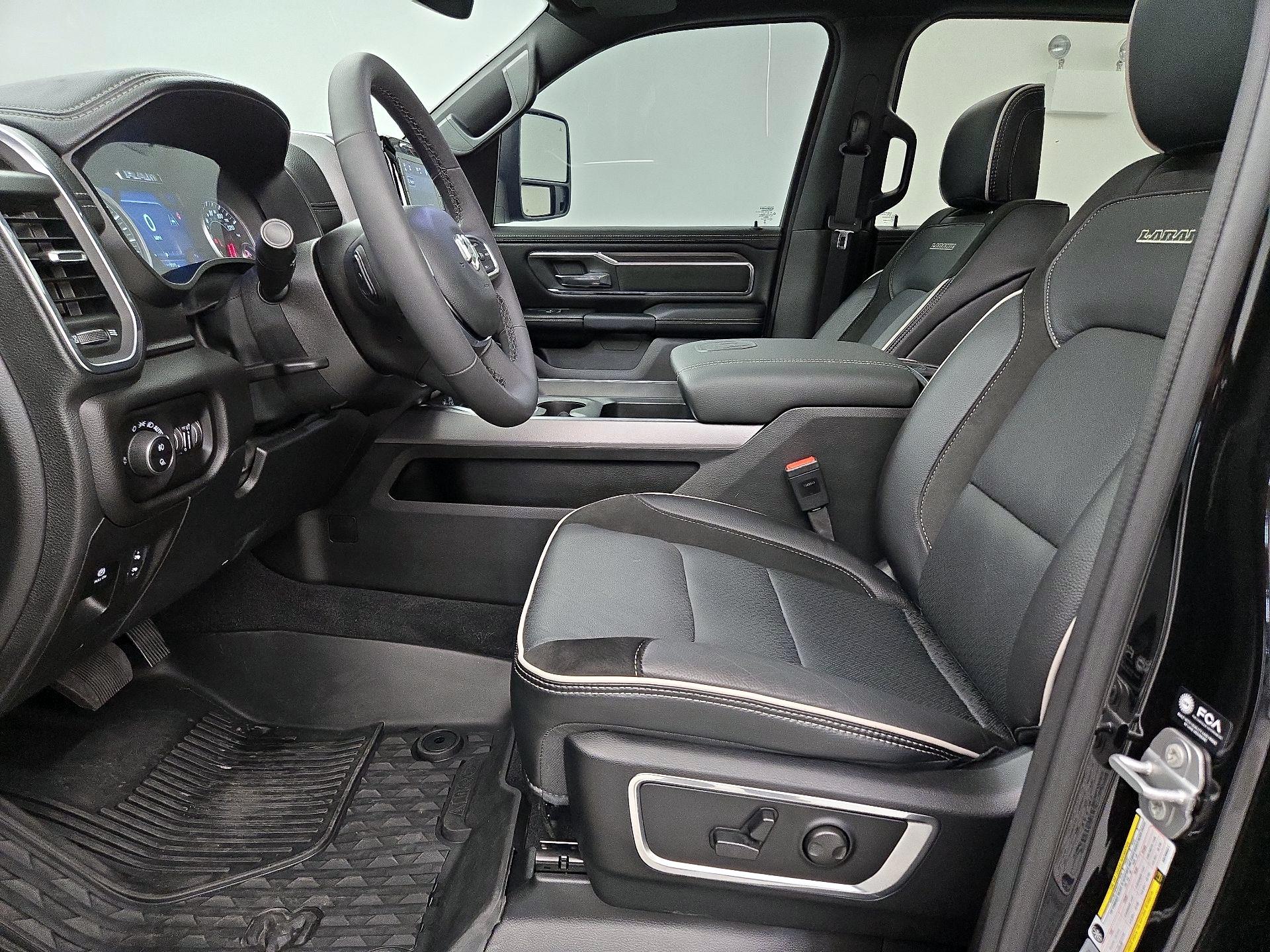 Thumbnail: 2025 RAM 1500 - 11