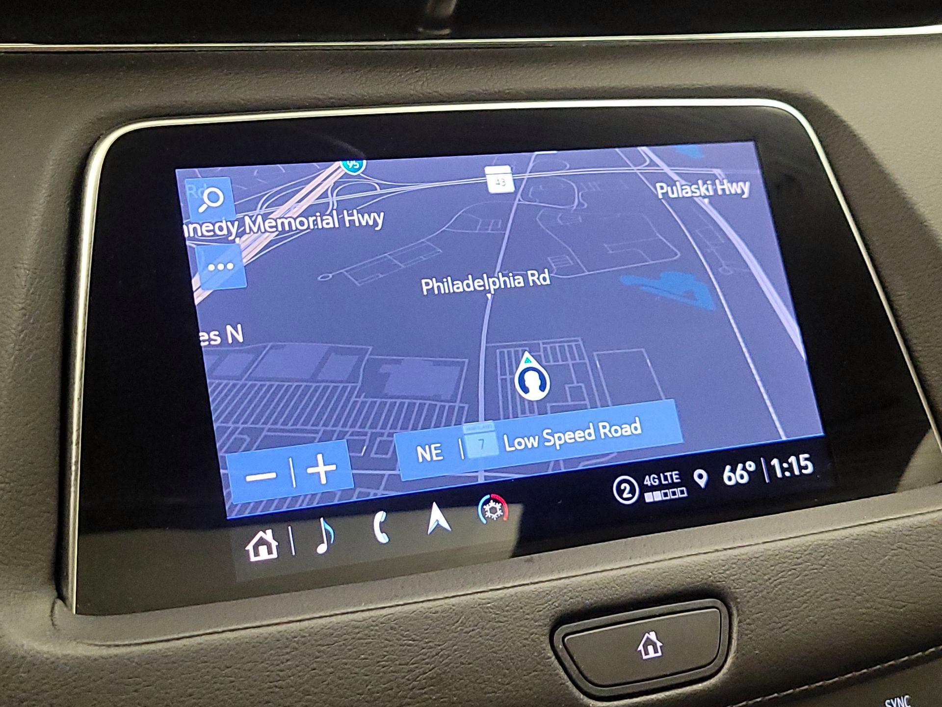 Thumbnail: 2023 Cadillac XT4 - 14