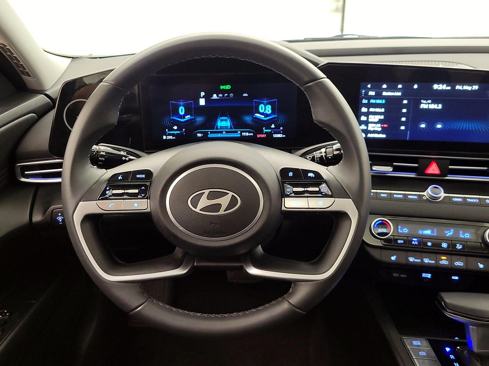 Thumbnail: 2025 Hyundai Elantra - 10