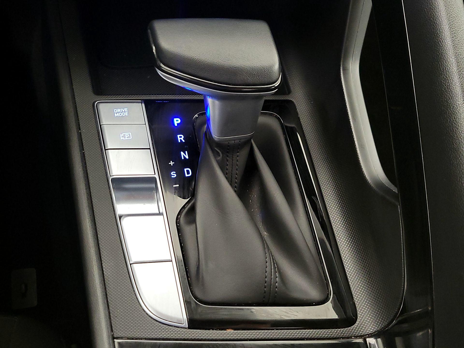 Thumbnail: 2025 Hyundai Elantra - 18