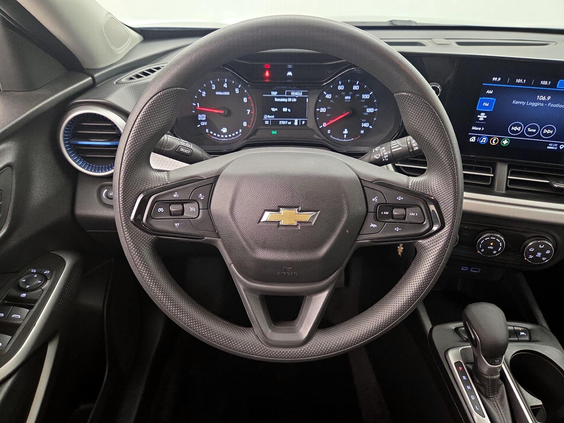 Thumbnail: 2024 Chevrolet Trax - 10
