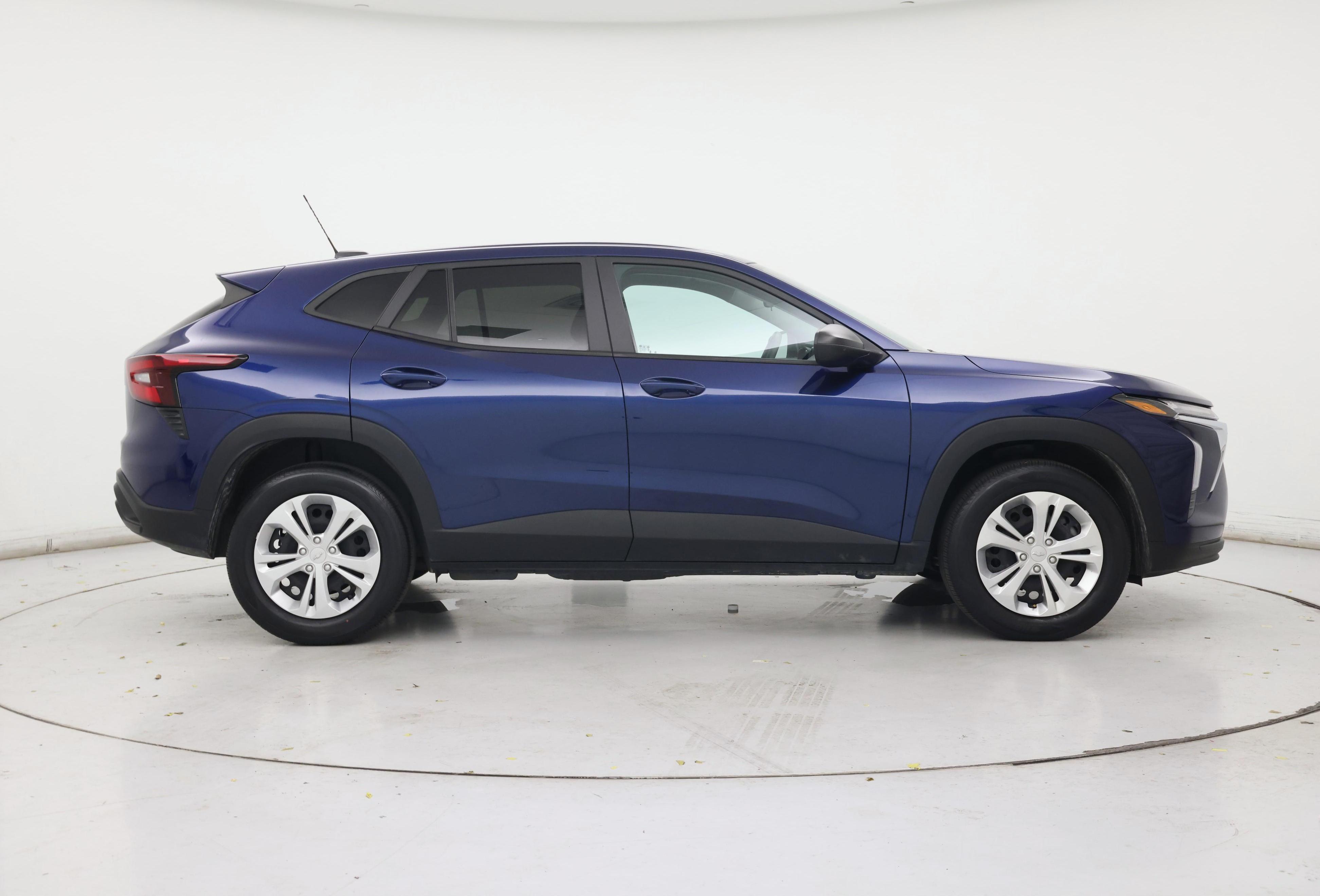 Thumbnail: 2024 Chevrolet Trax - 7
