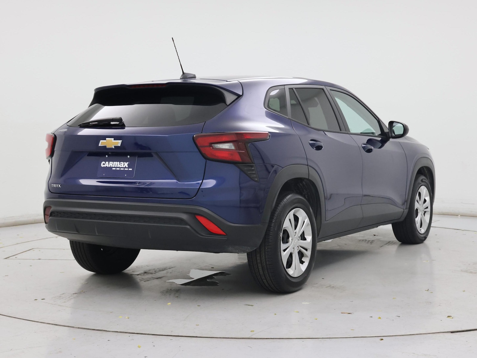 2024 Chevrolet Trax LS - Photo 9