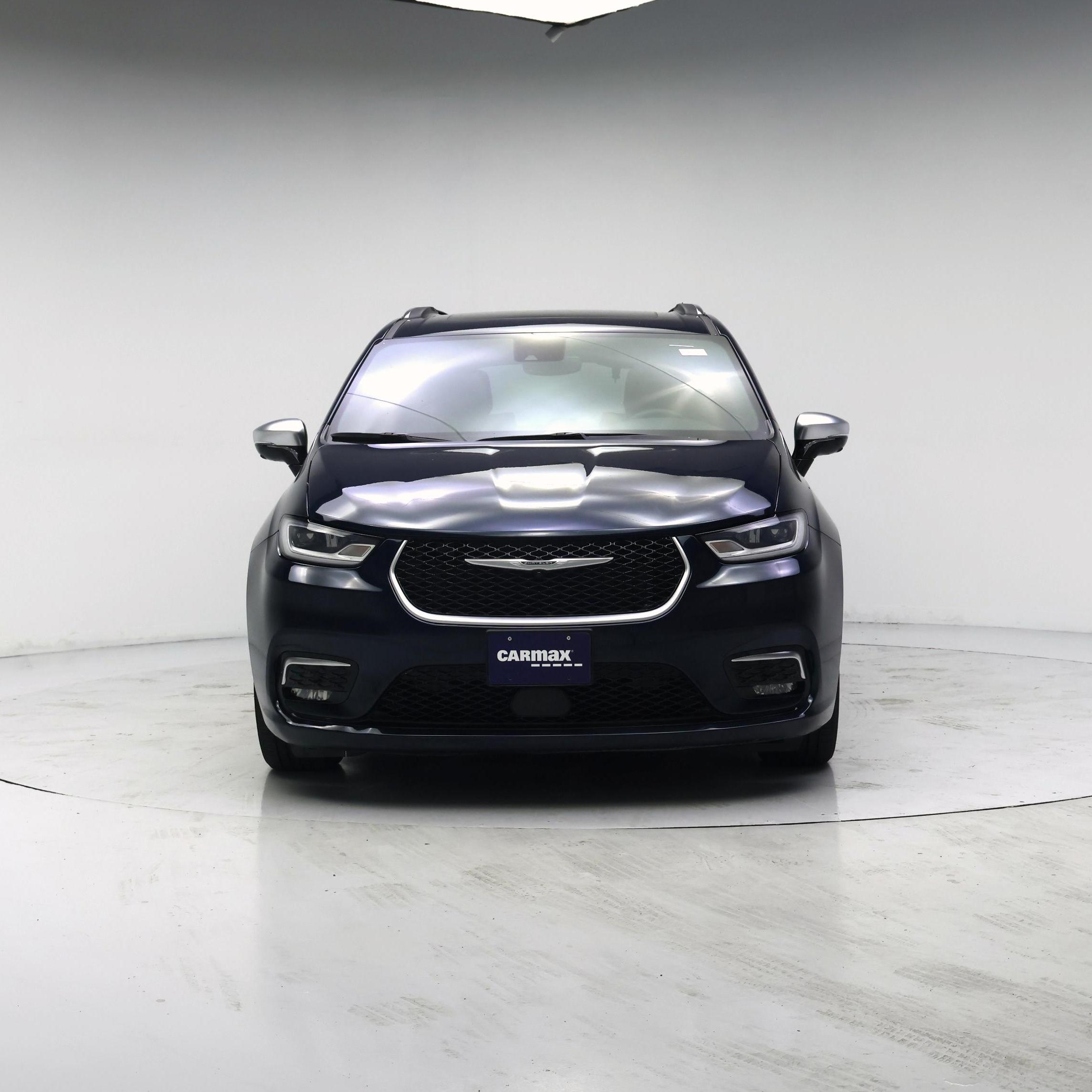 Thumbnail: 2023 Chrysler Pacifica - 5
