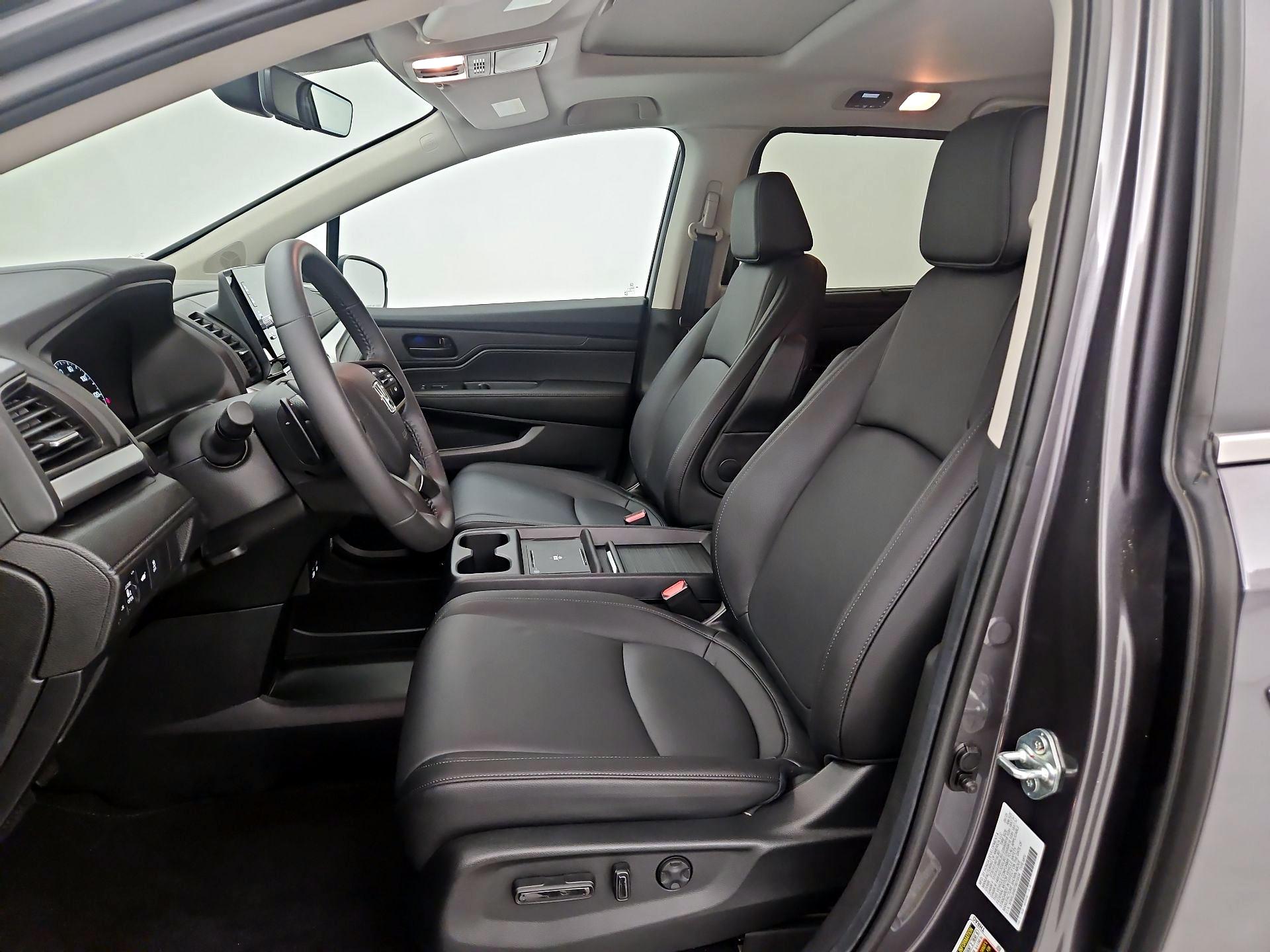 Thumbnail: 2026 Honda Odyssey - 11