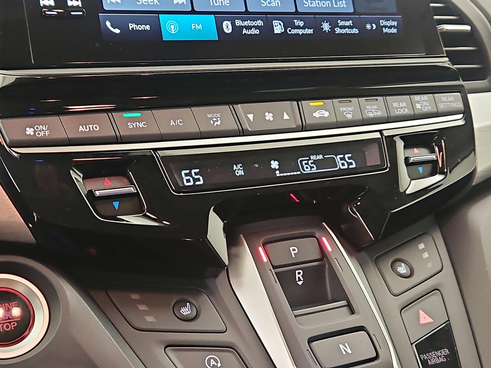 Thumbnail: 2026 Honda Odyssey - 16