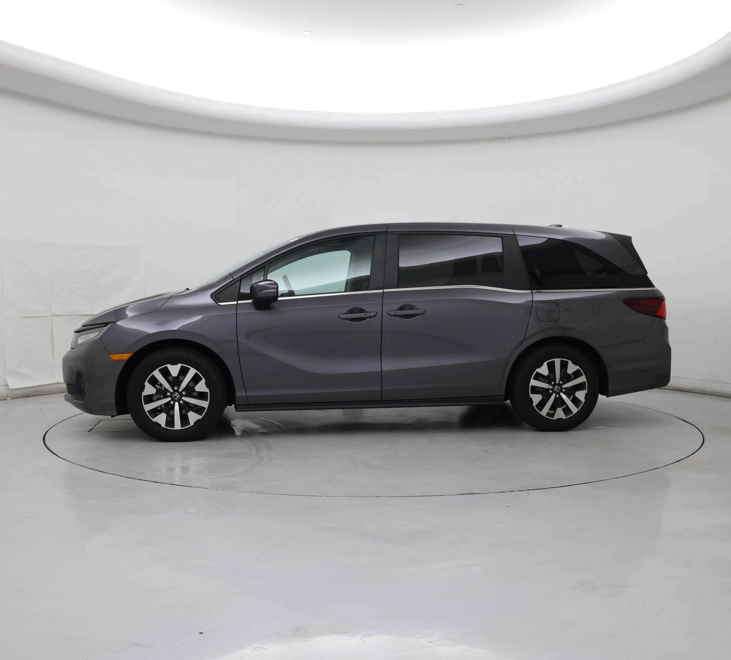 Thumbnail: 2026 Honda Odyssey - 3